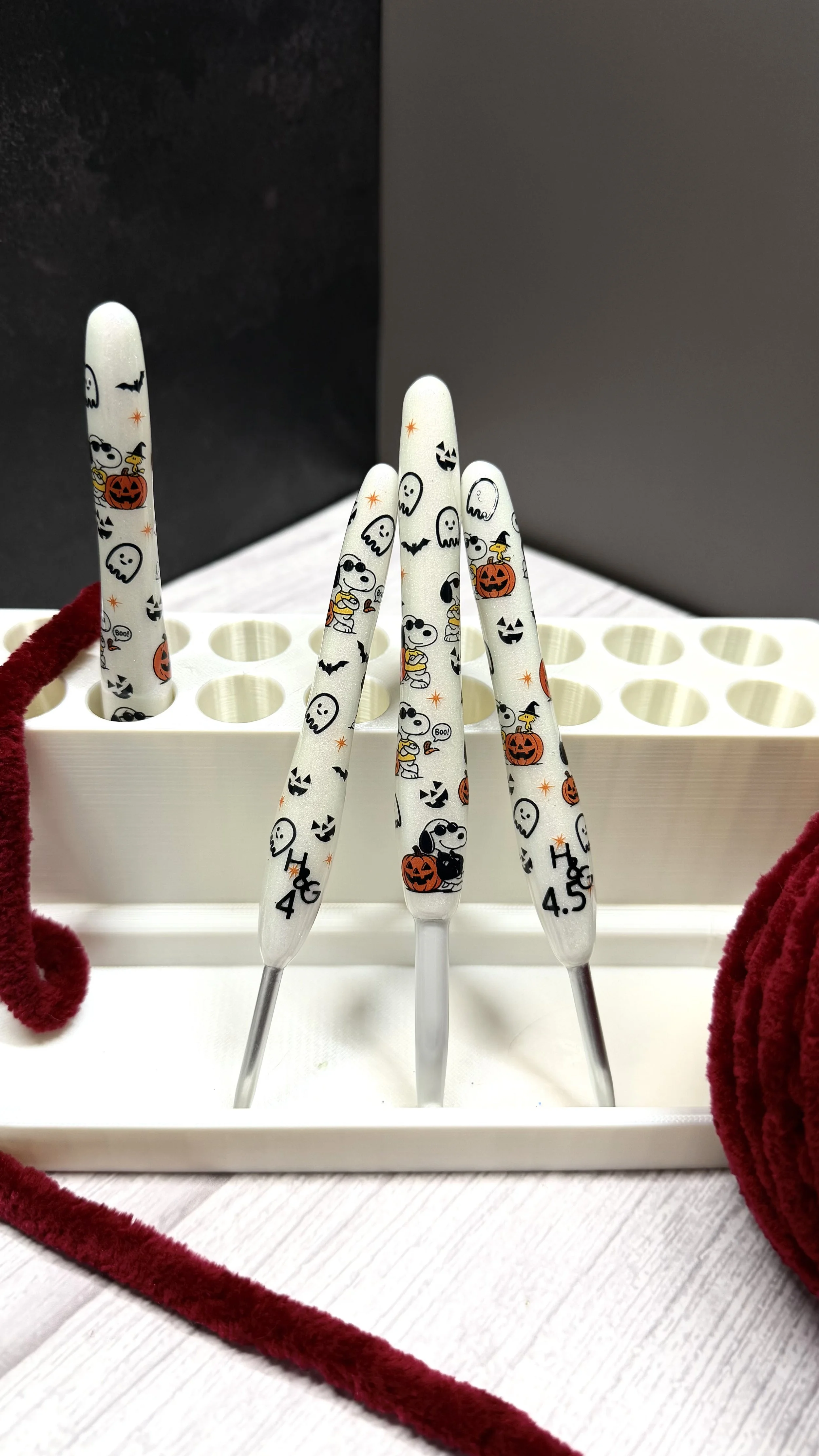 Joe cool snoopy halloween clover crochet hook.jpeg