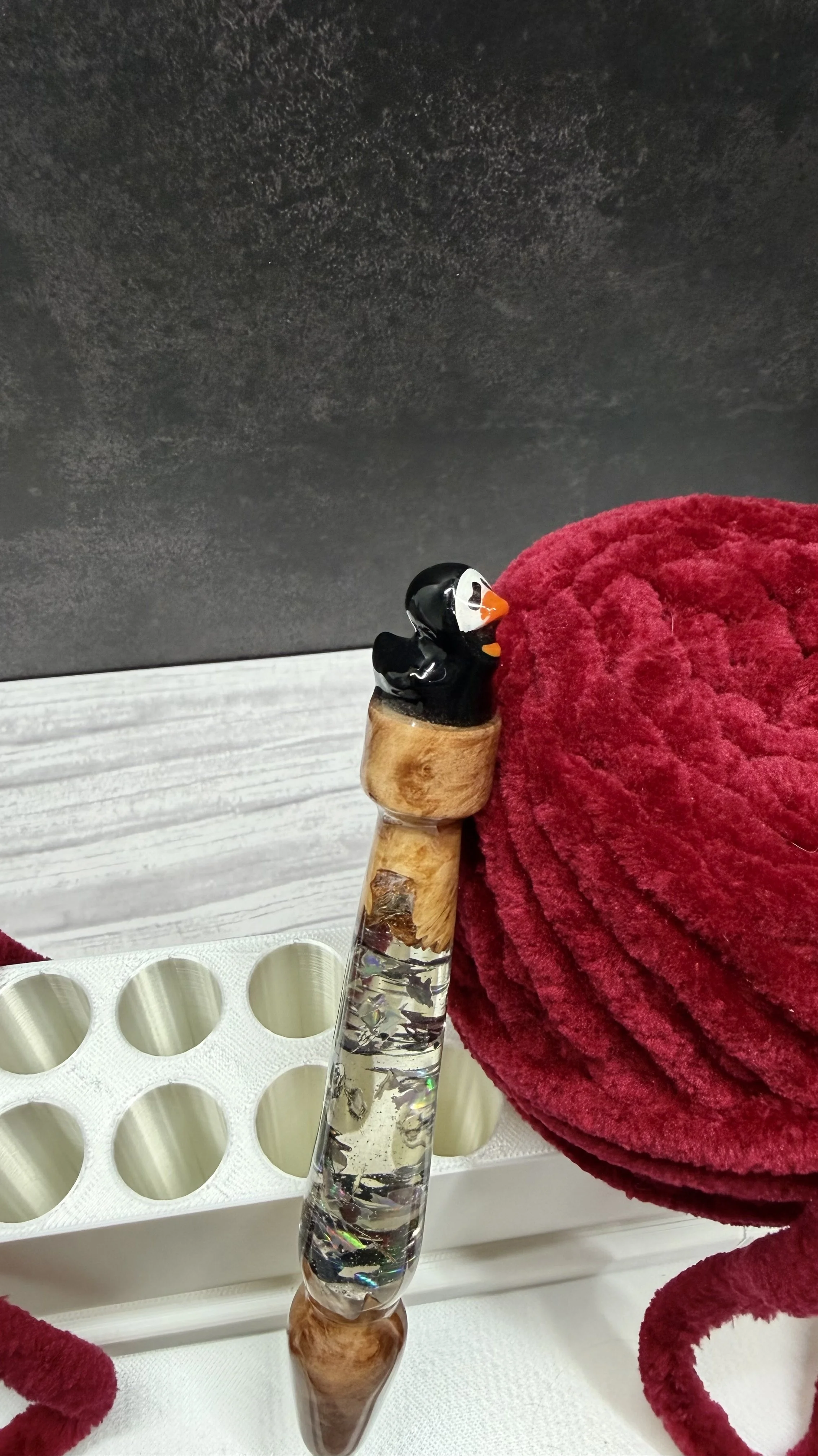 scream duck wood handle halloween clover crochet hook.jpeg