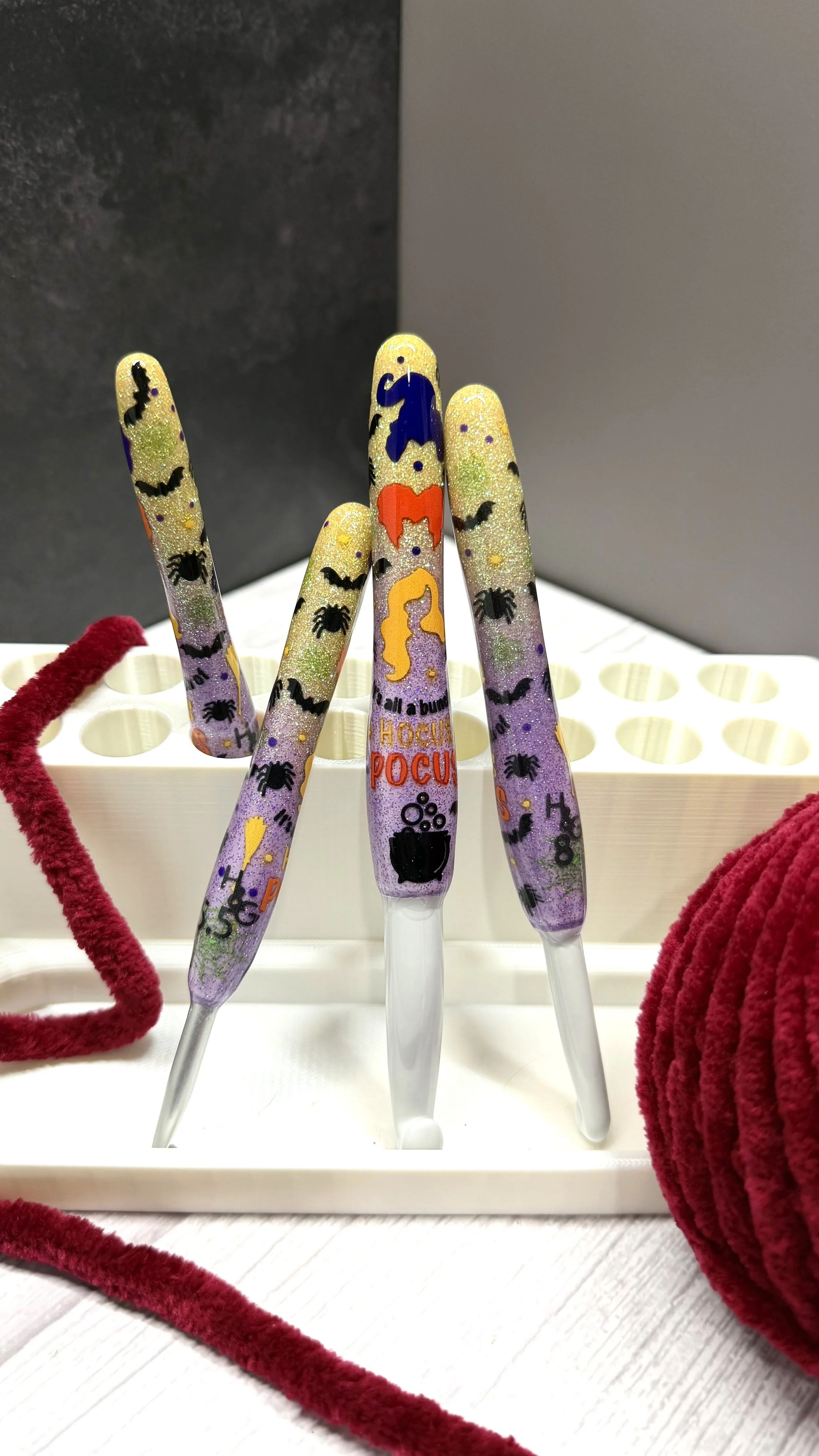 hocus pocus witches clover crochet hook.jpeg