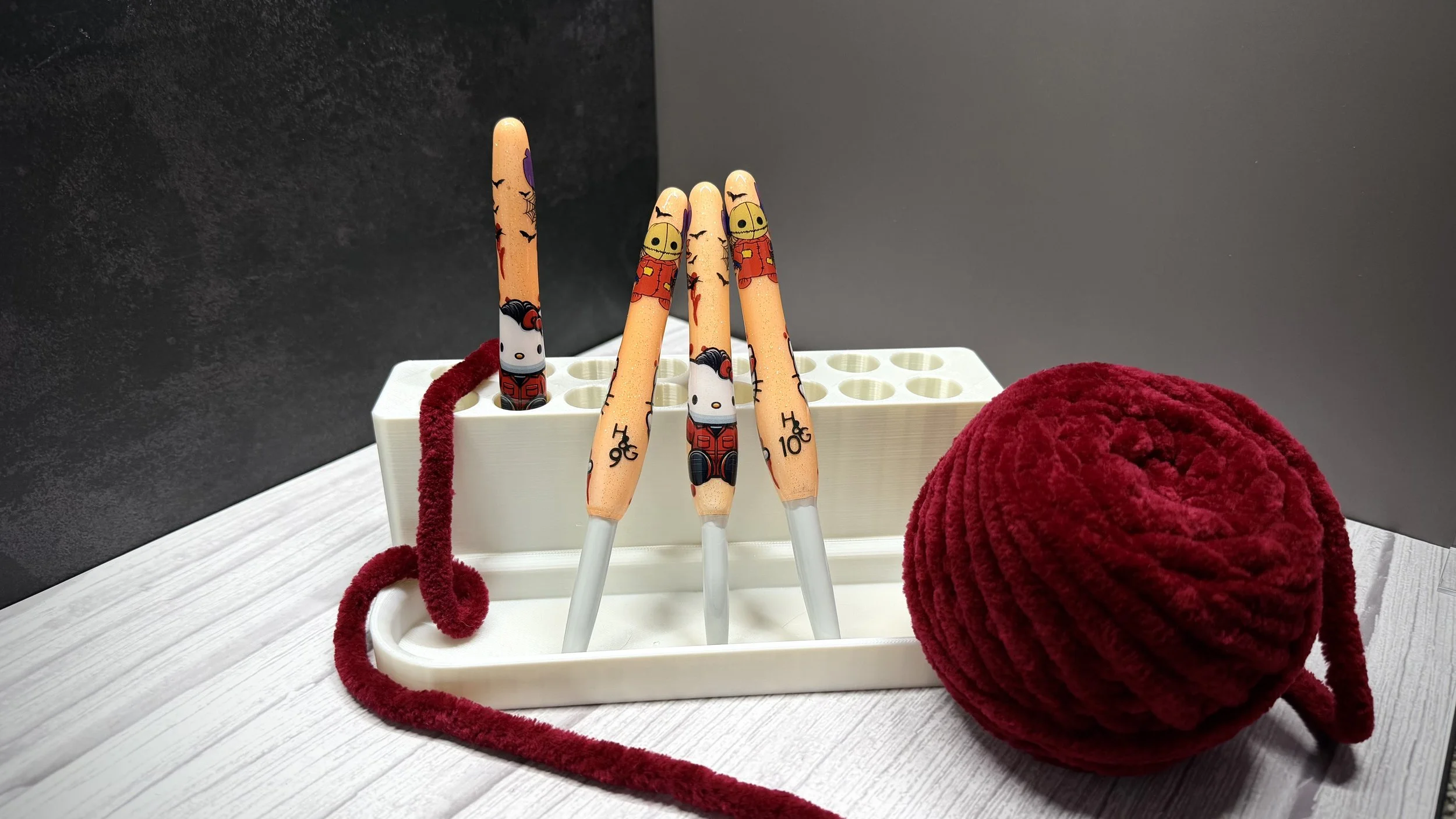 sam and kitty halloween clover crochet hook.jpeg