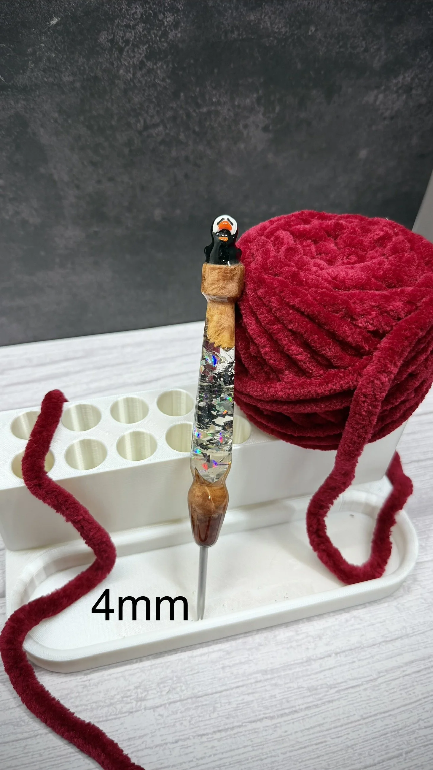 scream duck wood handle halloween clover crochet hook.jpeg