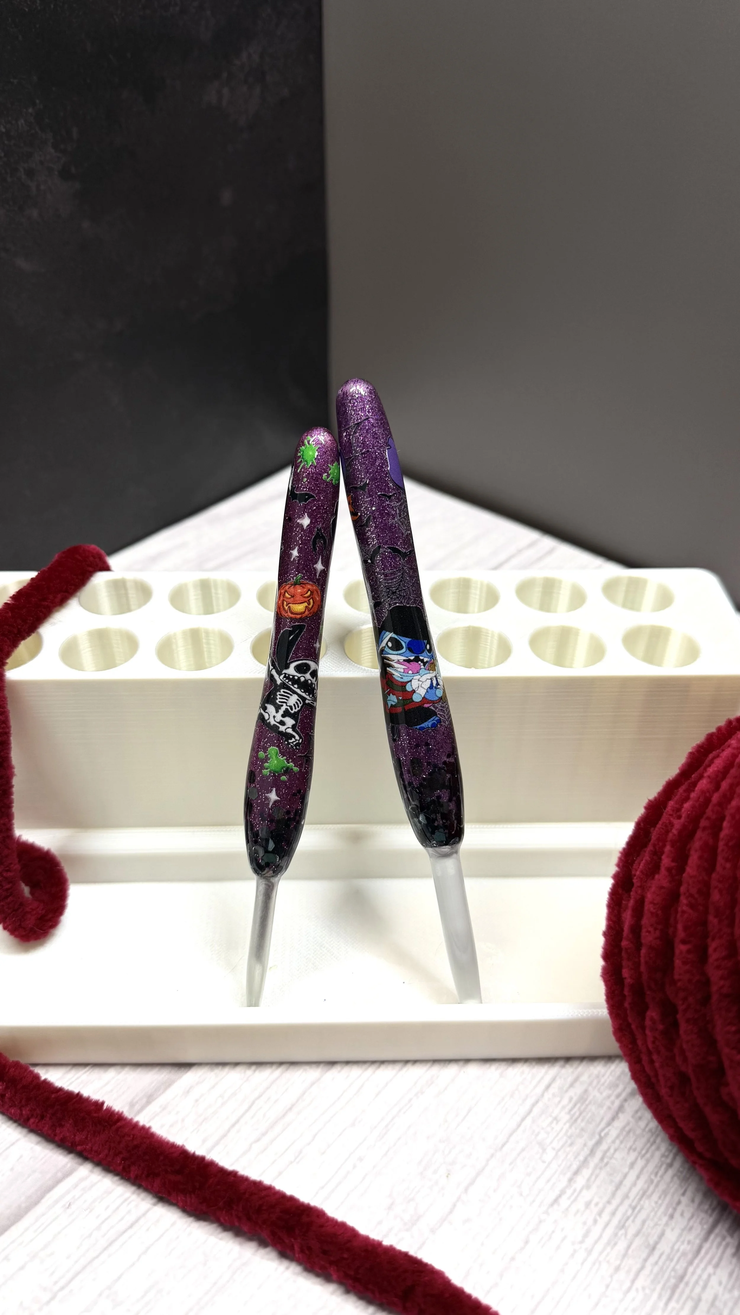 stitch halloween clover crochet hook.jpeg