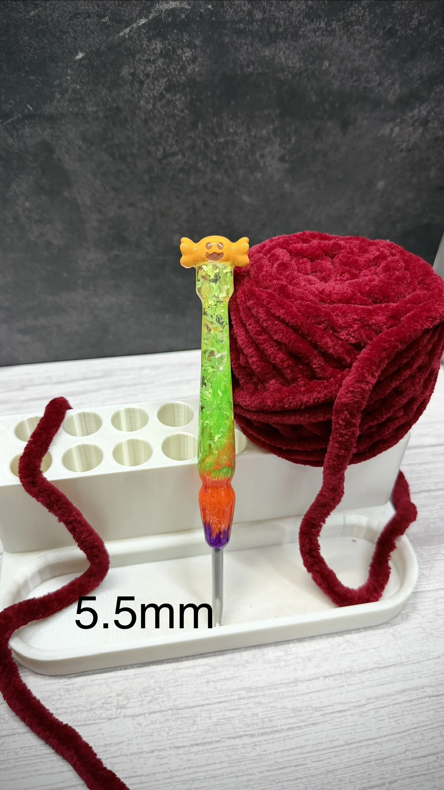orange candy wood handle halloween clover crochet hook.jpeg