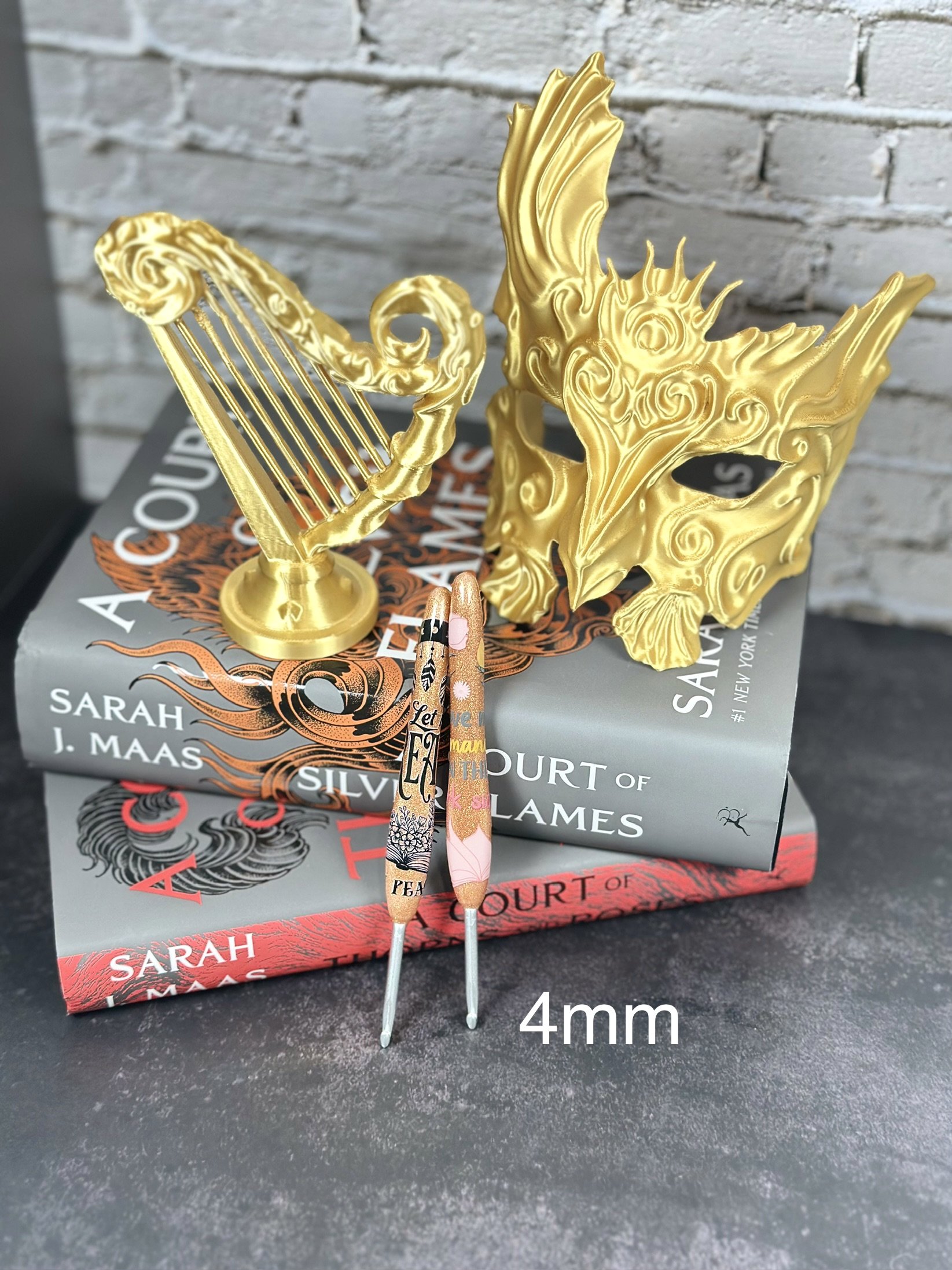 4mm Book hooks