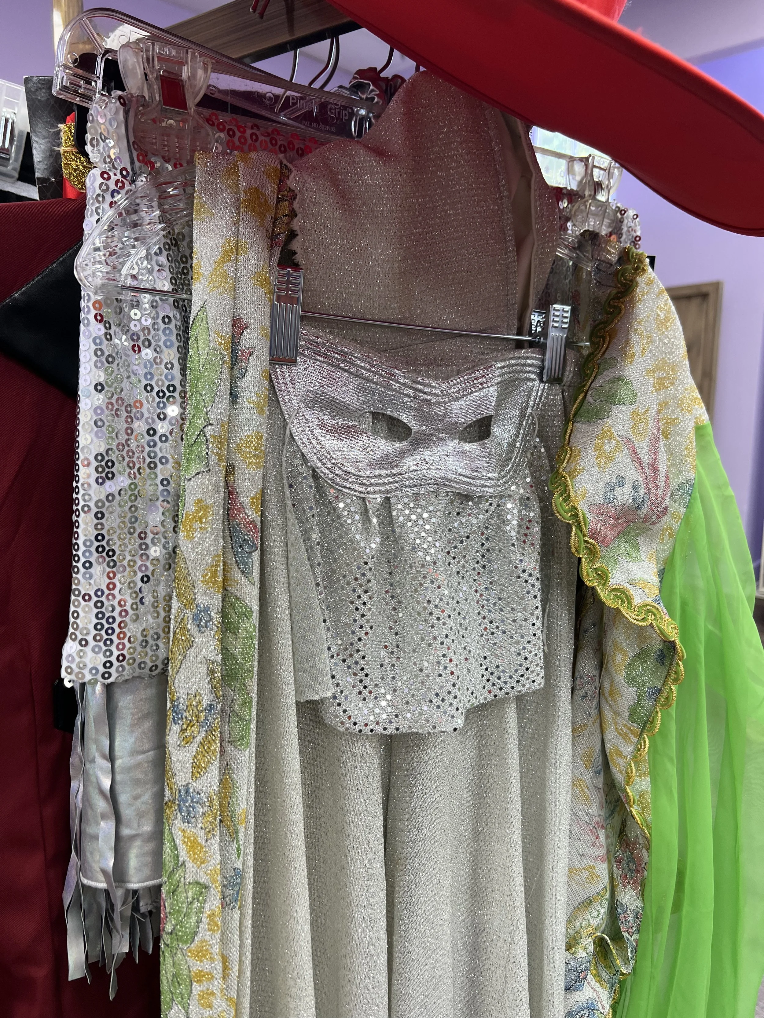 Hauntingly Good Finds: Thrifting Halloween on a Budget