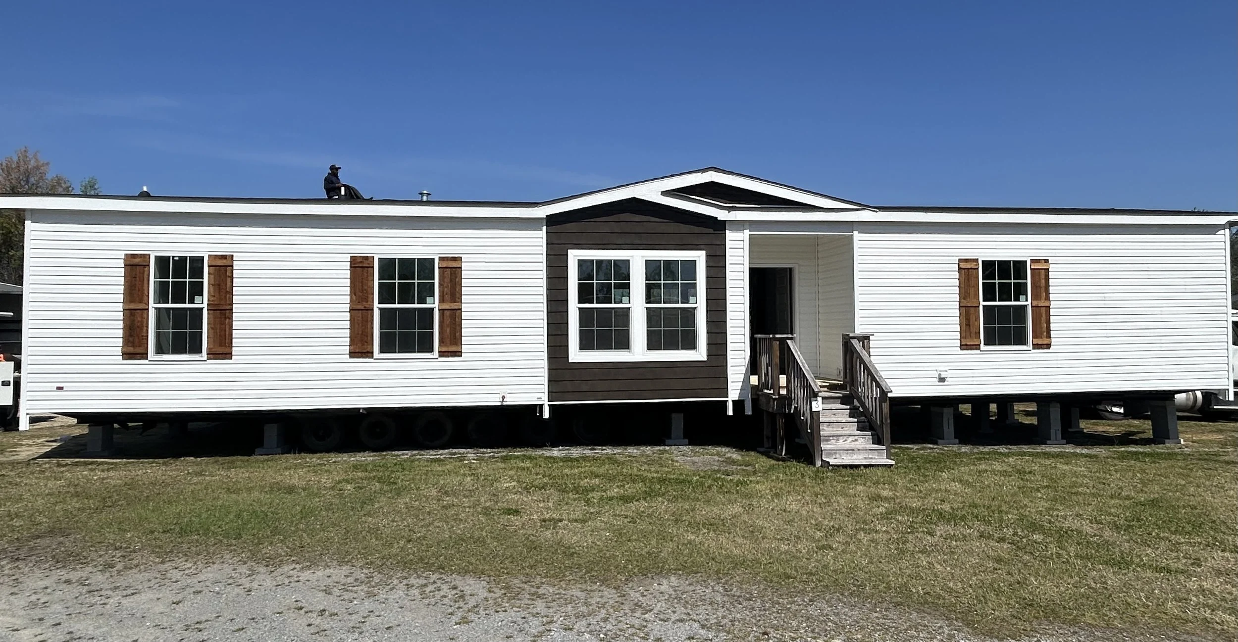 Champion Leesville 32x68 HUD-MOD
1900 SQ FT