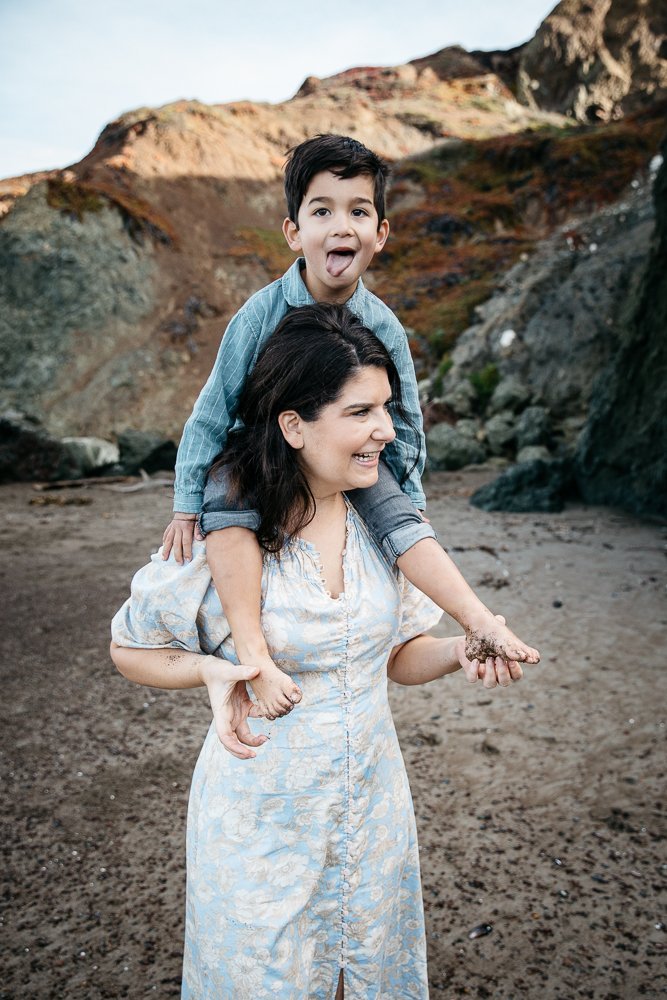 family photography session for family of four at Rodeo Beach, Ma