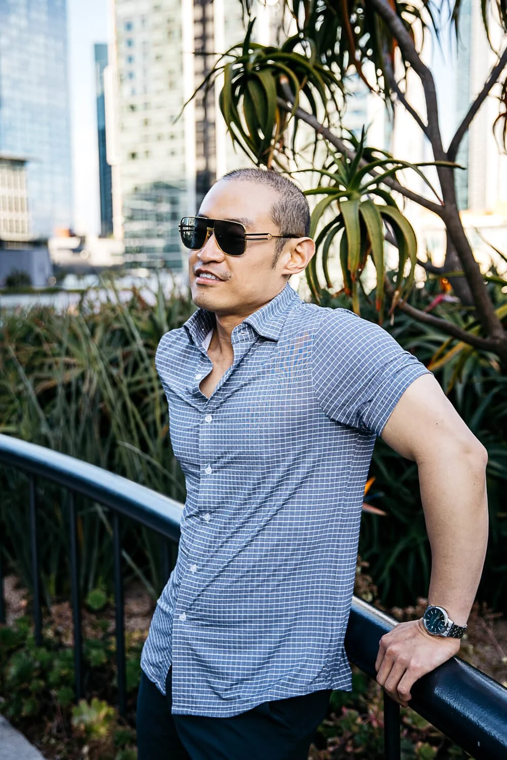 Dating app portrait session photos in San Francisco for Charlie