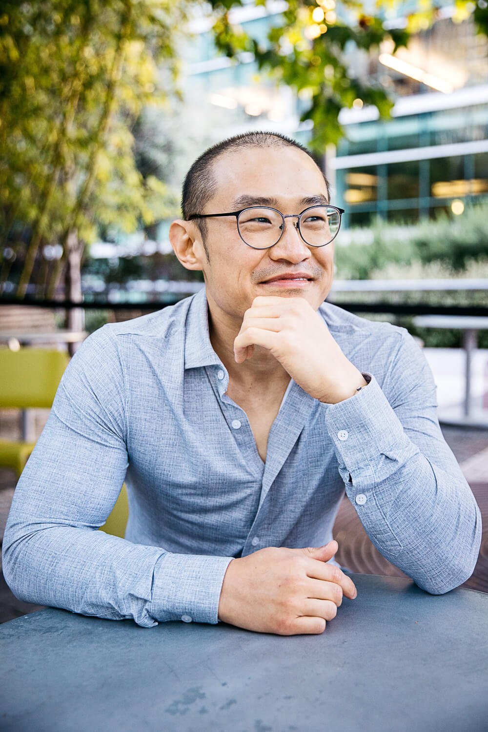 Dating app portrait session photos in San Francisco for Charlie