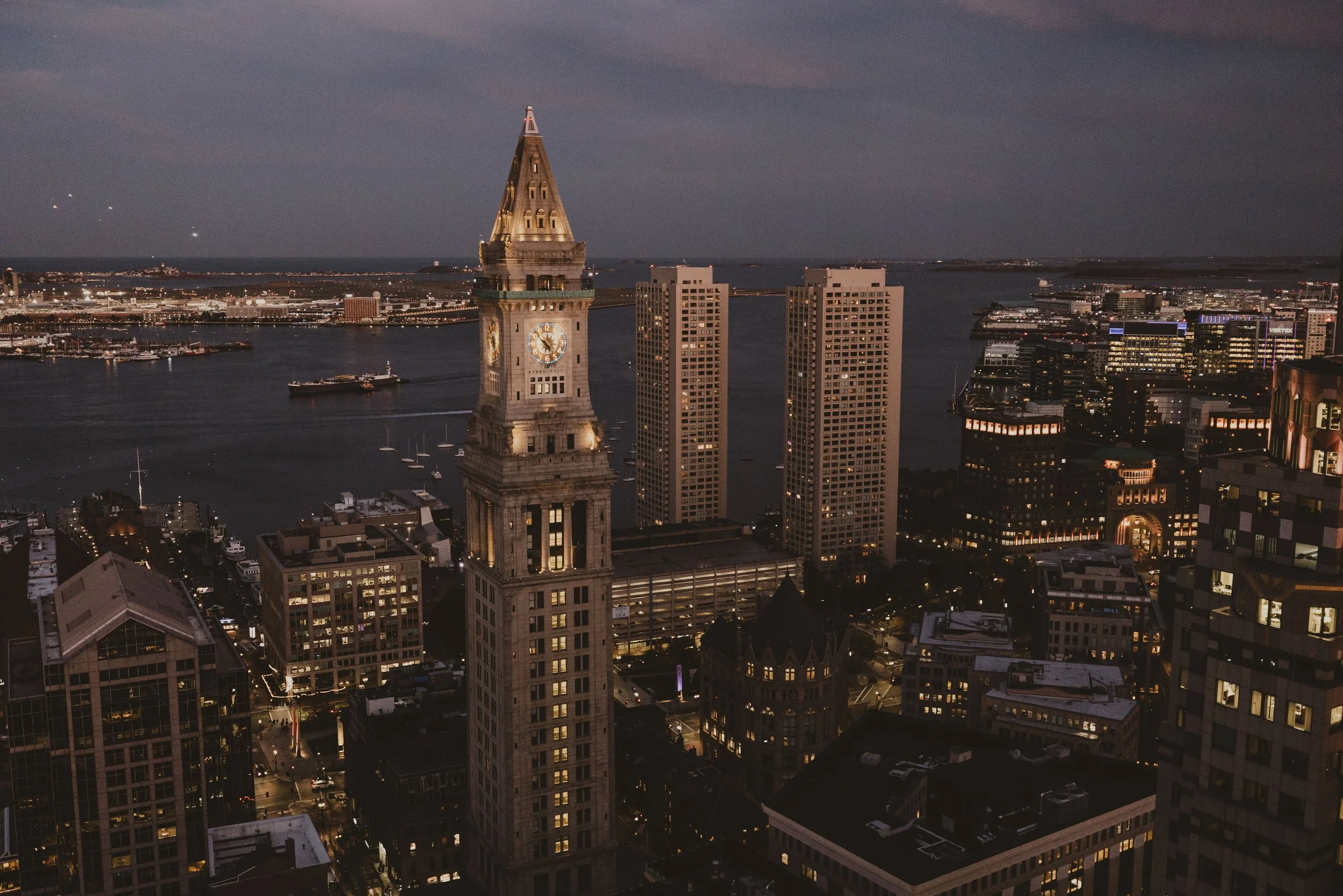A Modern Boston Wedding with Iconic City Backdrops