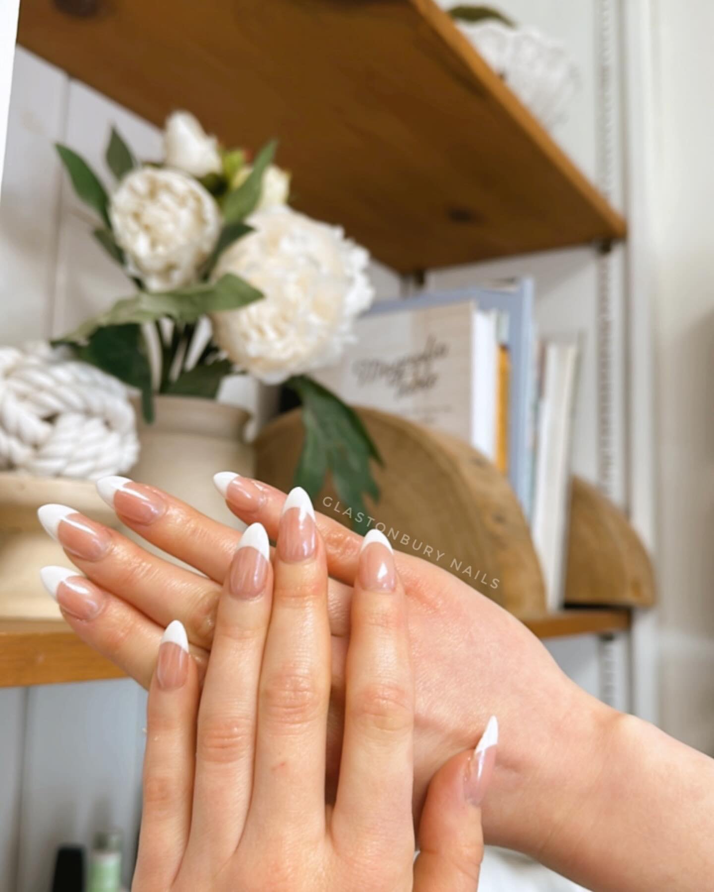 Can never go wrong with a classic French manicure with chrome powder on top. #lessismore #minimalist #glastonburyct #glastonburynails #frenchmanicure #gelmanicure