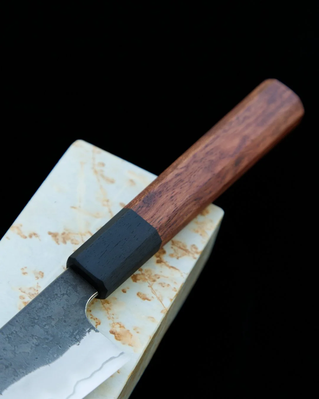 Handle 1.jpg