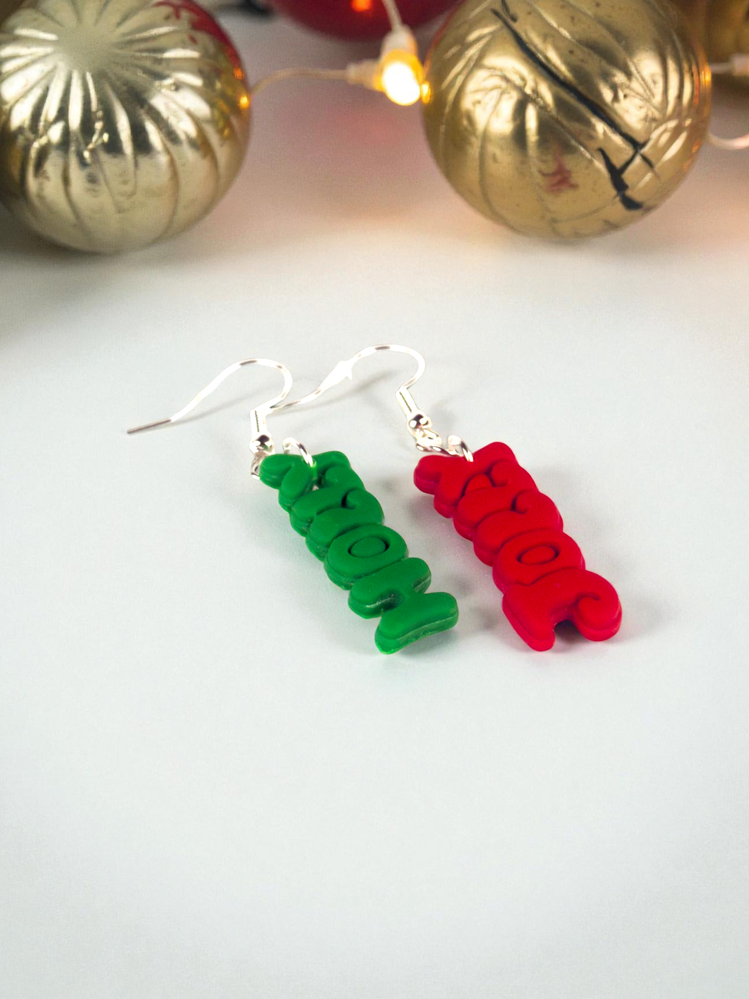 Holly Jolly Dangles