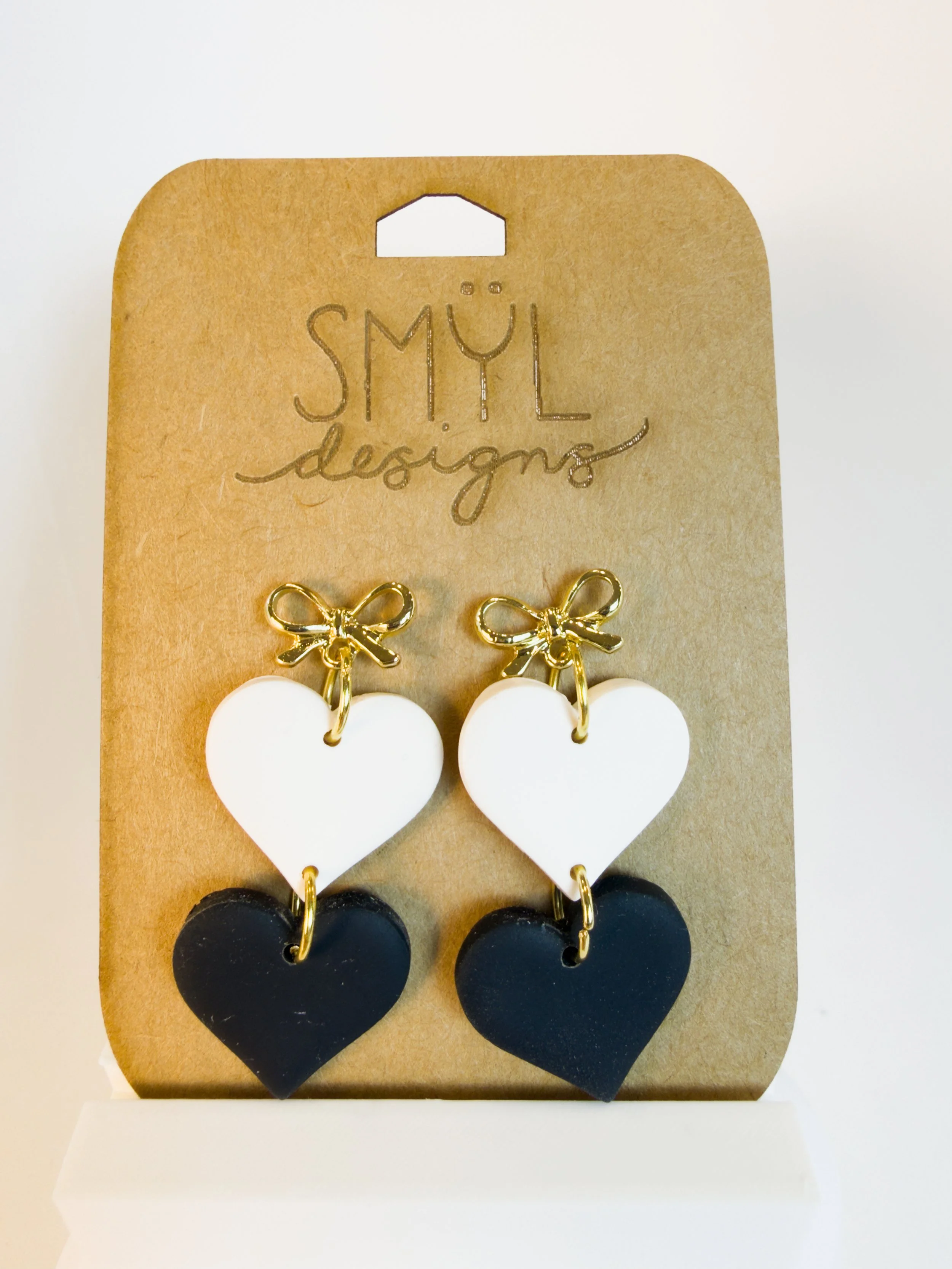 Black and White Heart Dangles with Bow Stud