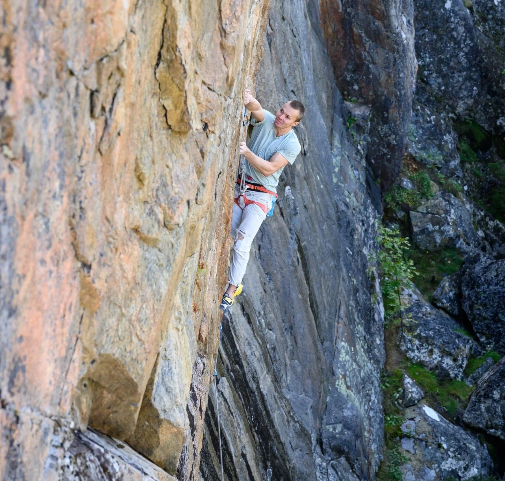 Benjamin Bremer projecting at Fossdalen in Snillfjord, Norway.
