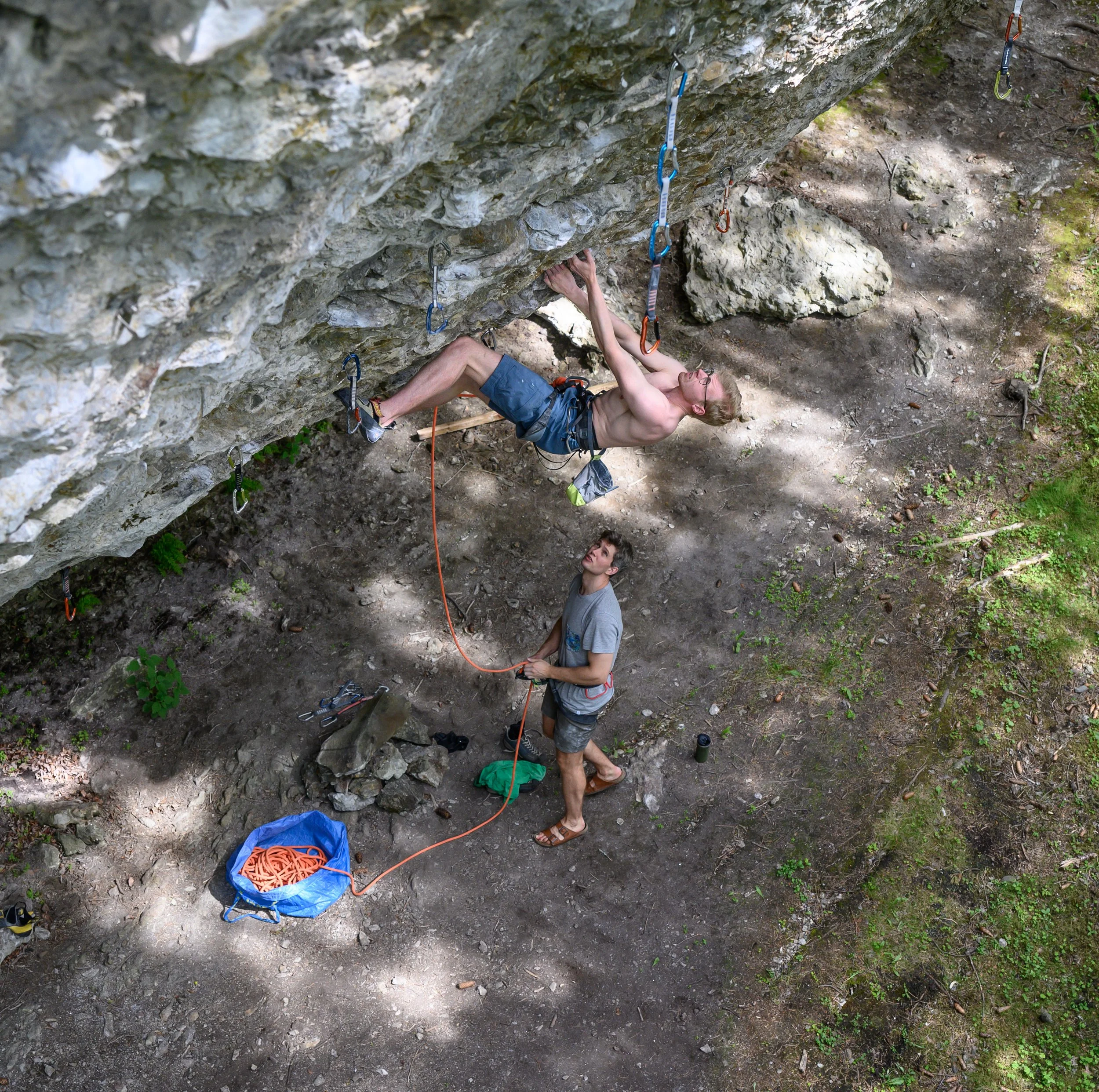 Severin Holm projecting Foot off ingen hindring (8a) at Frigården, Stjørdal, Norway