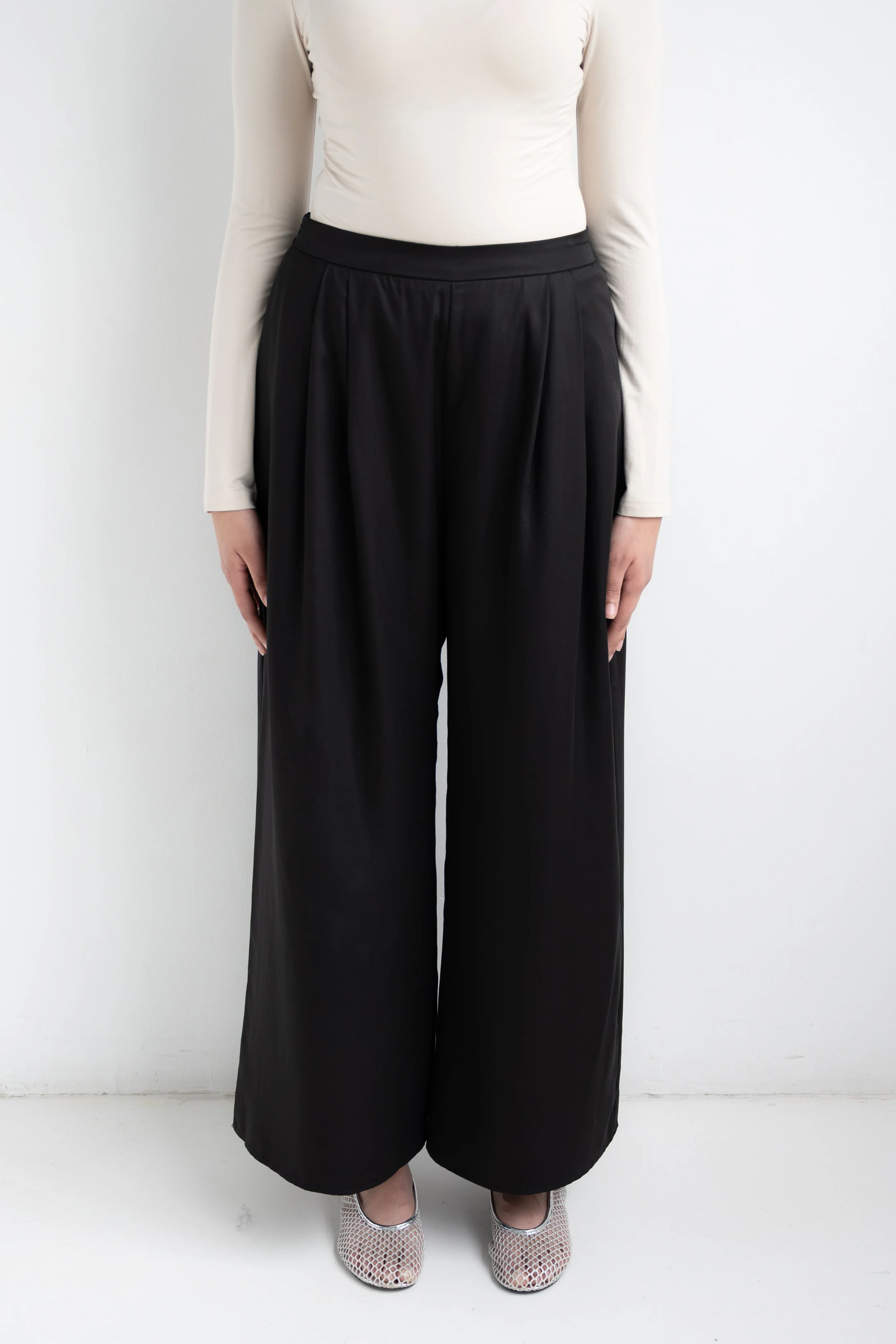 yula black 7.jpg