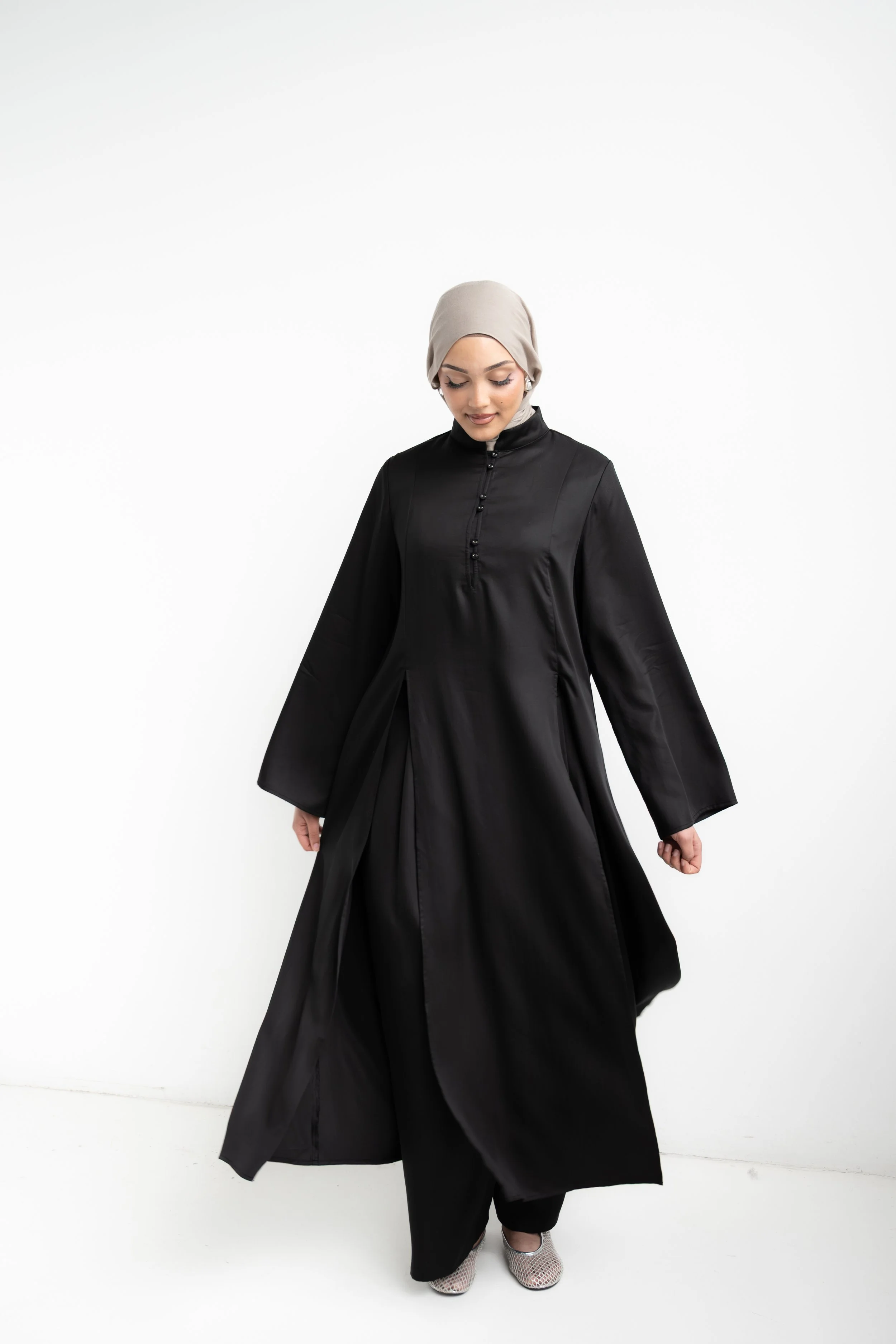 yula black 6.jpg