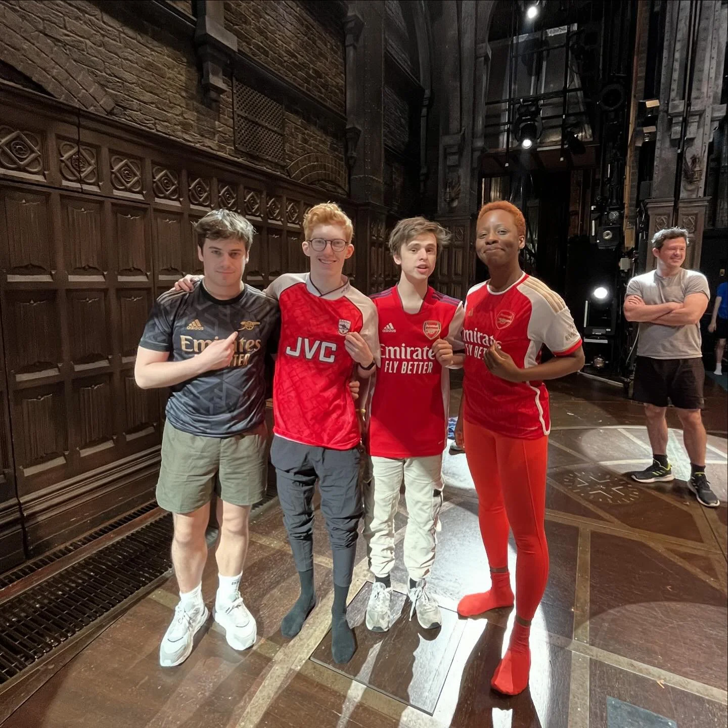 Arsenal fans at Hogwarts, Flight Club, Scare Cam, Family Time, Last Haircut with @oliviasarahhill, Partying and Beautiful Evenings☀️