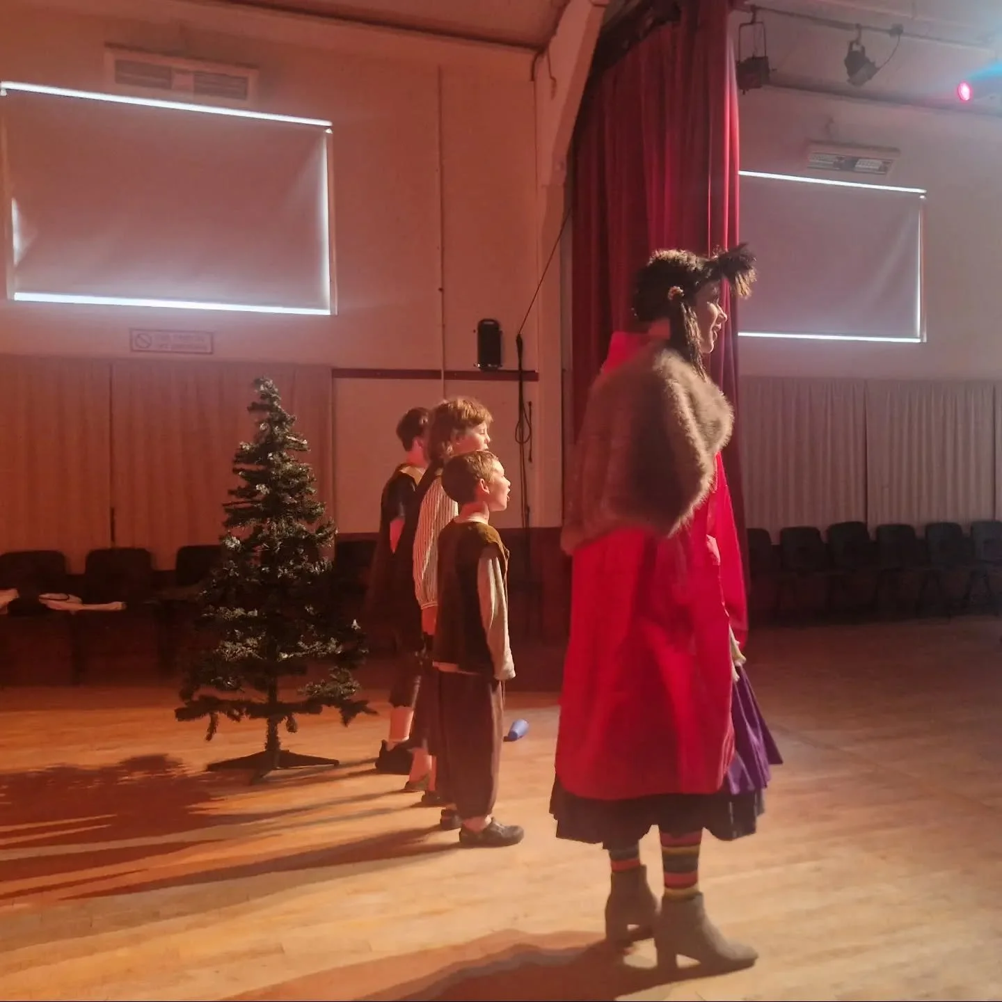 Thats a wrap on dress and tech! Roll on the show for tomorrow!