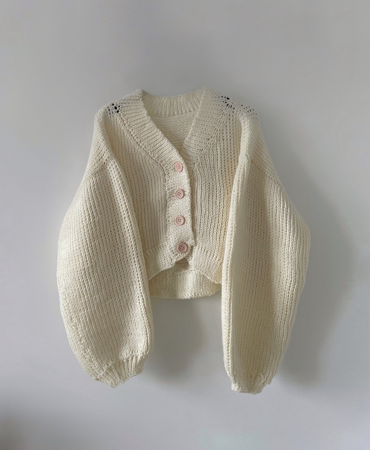 Milana Cardigan Pattern ✨🌼 Available now! 

This design is a variation of the Milana Sweater, same beginner-friendly Tunisian crochet, but now in a cardigan version. It&rsquo;s lightweight, easy to layer, and way simpler to make than it looks (I pro