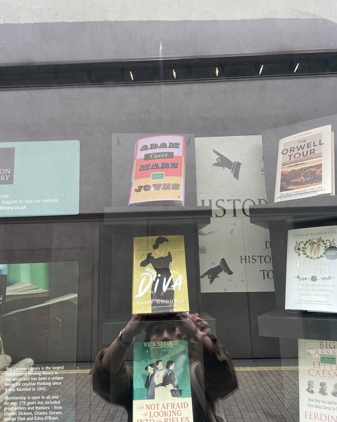 My Diva in a distinguished curtain call in the members' book window of @thelondonlibrary - Couldn't have done Maria Callas justice without the thinking space the library gives me.  It costs less than a gin and tonic a week and is so much better for y