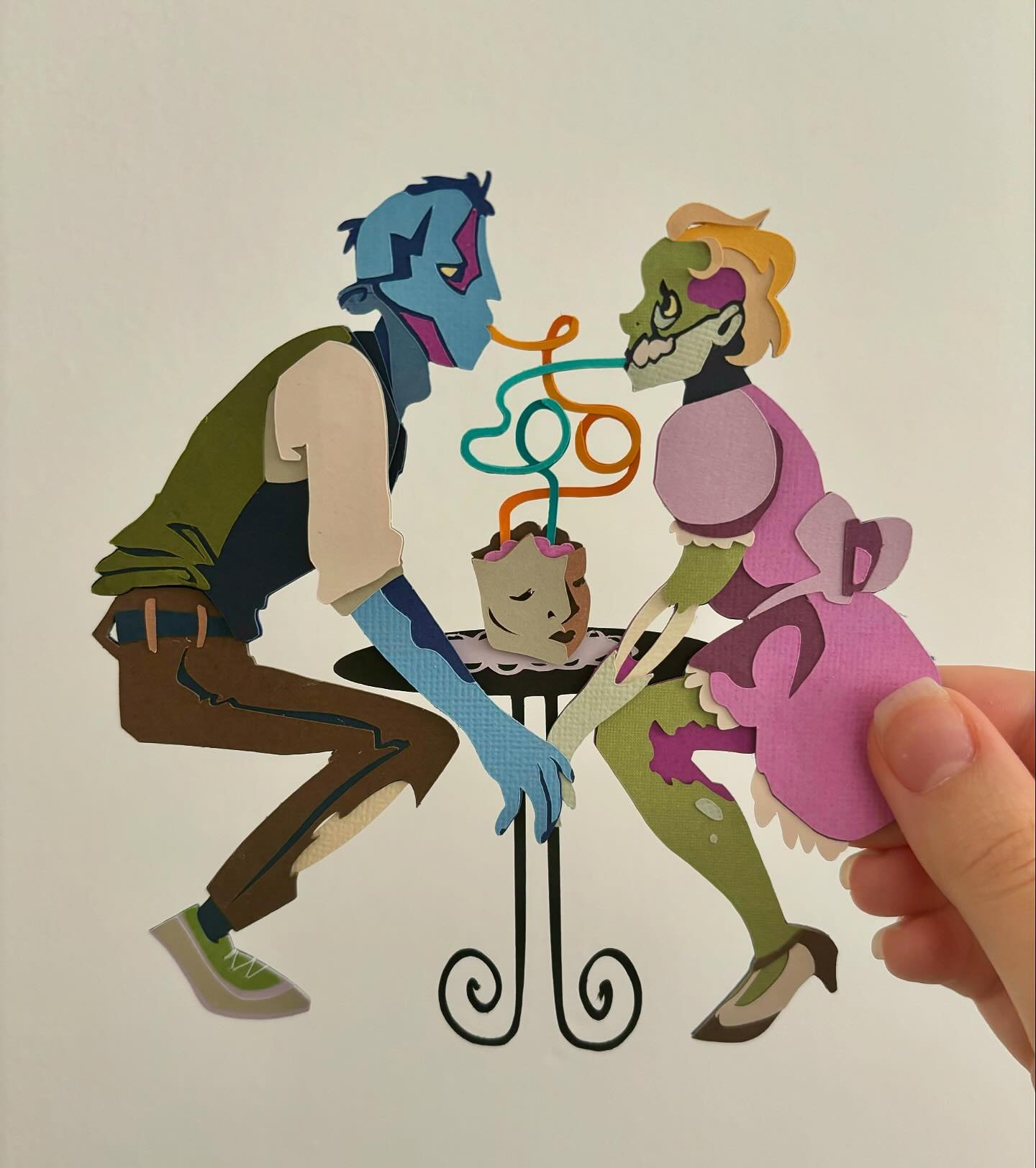 It&rsquo;s that time of year! Got a bunch of spooky new paper art this season, including these two, who are finishing up nicely 💕 keep an eye out this Sunday at Veteran&rsquo;s park in Westwood, NJ
.
#shopsmall #zombie #monsterart #halloween #zombie