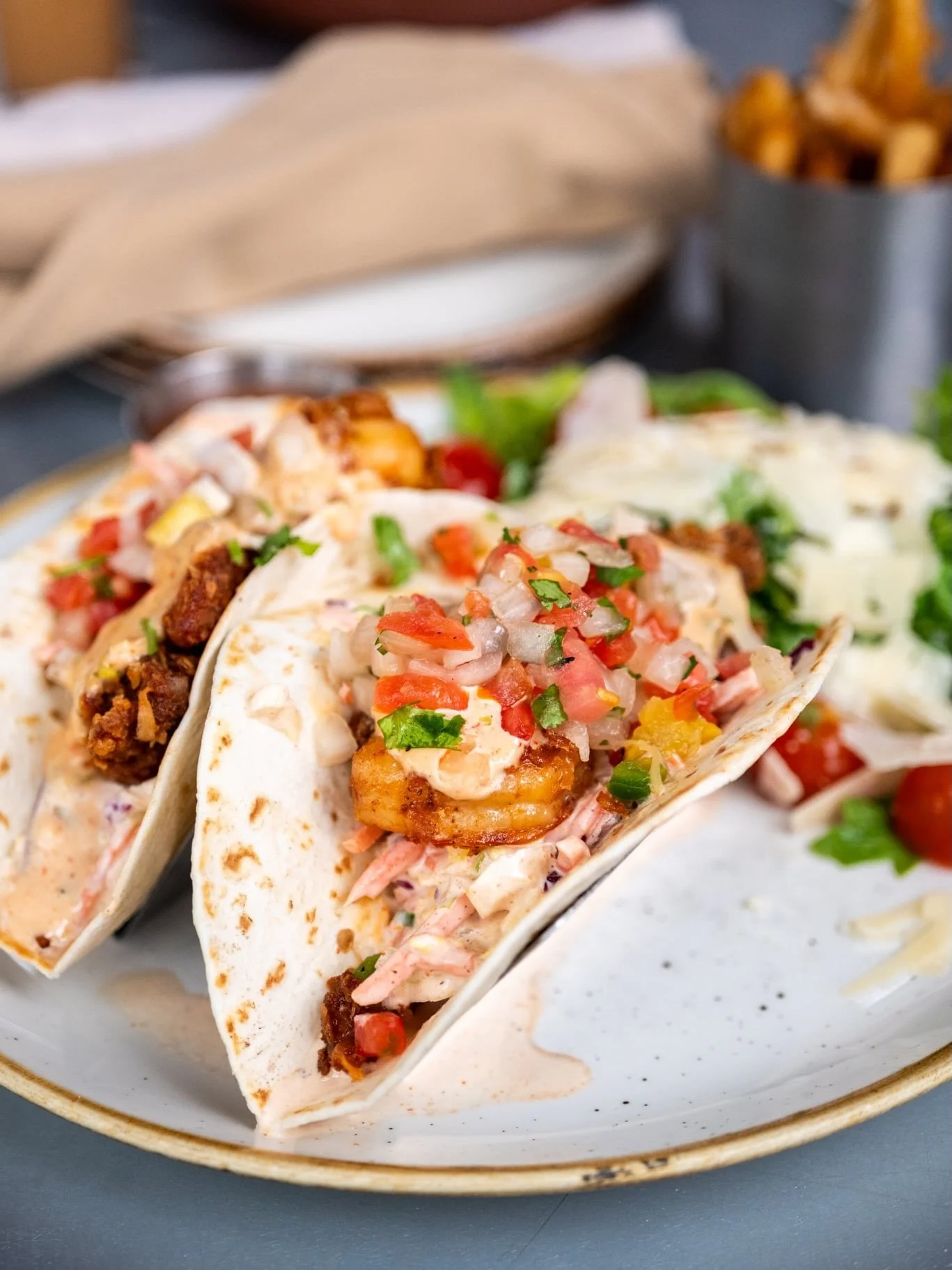 Plan your Fredericksburg getaway around the new Restaurant Week (May 5-10)! 

Hosted by @fbgfoodandwine, expect special menus, exclusive events, and a reason to try the spots you&rsquo;ve been saving:
&nbsp;
Tacos + margs at Hill &amp; Vine
Austin St
