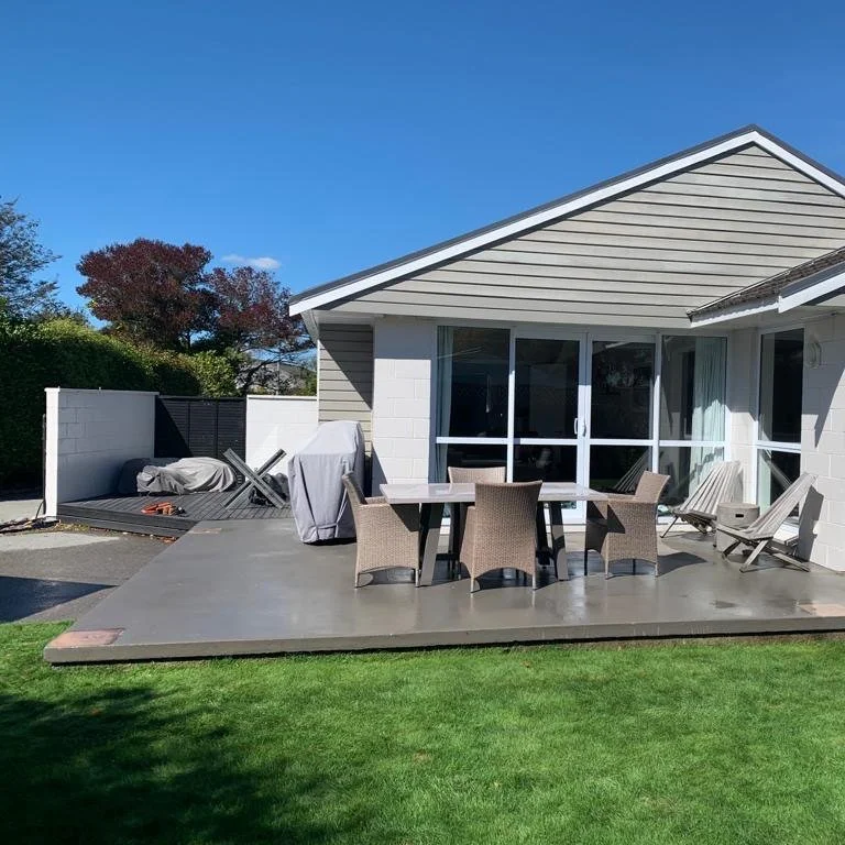 Deck season is upon us! 🌿☀️ Swipe to see the before and after of this new deck - just in time for BBQ season and those relaxing summer evenings! Thinking of transforming your outdoor space? Get in touch with us! 

 #christchurchbuilders