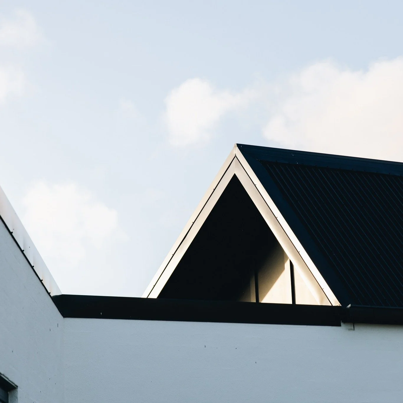 𝗘𝗫𝗖𝗜𝗧𝗜𝗡𝗚 𝗡𝗘𝗪𝗦!
We are pleased to say that we are now part of the Registered Master Builders Association!

𝗪𝗵𝗮𝘁 𝗱𝗼𝗲𝘀 𝘁𝗵𝗶𝘀 𝗺𝗲𝗮𝗻 𝗳𝗼𝗿 𝘆𝗼𝘂?
✅ 𝙋𝙚𝙖𝙘𝙚 𝙤𝙛 𝙢𝙞𝙣𝙙: While we've always stood behind the quality of our wo