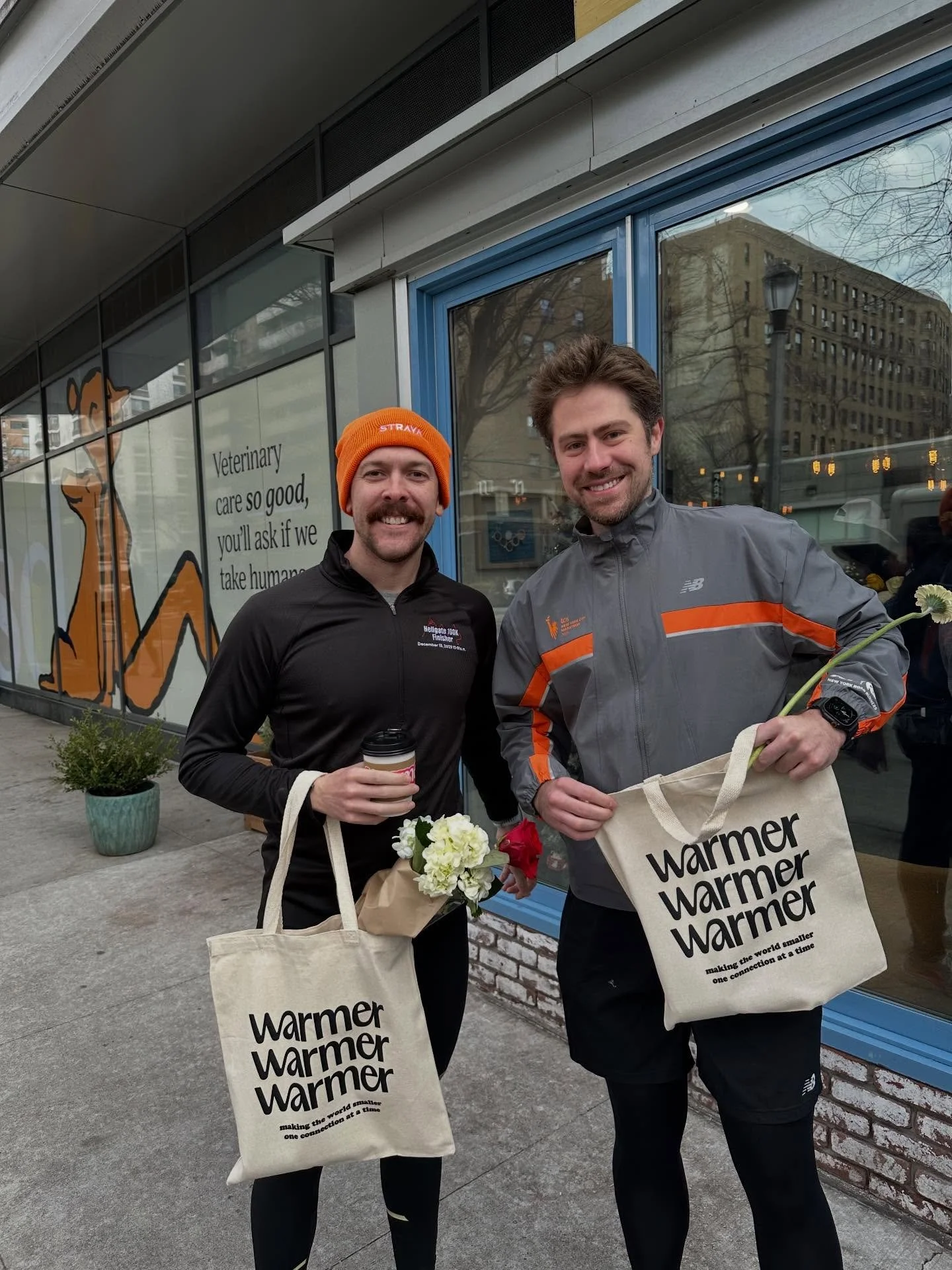 A Saturday morning with @uwsrunners , @uesrunclub , @pickybaristany lattes, bouquets, and real connection.

 Thank you for showing up 🤍