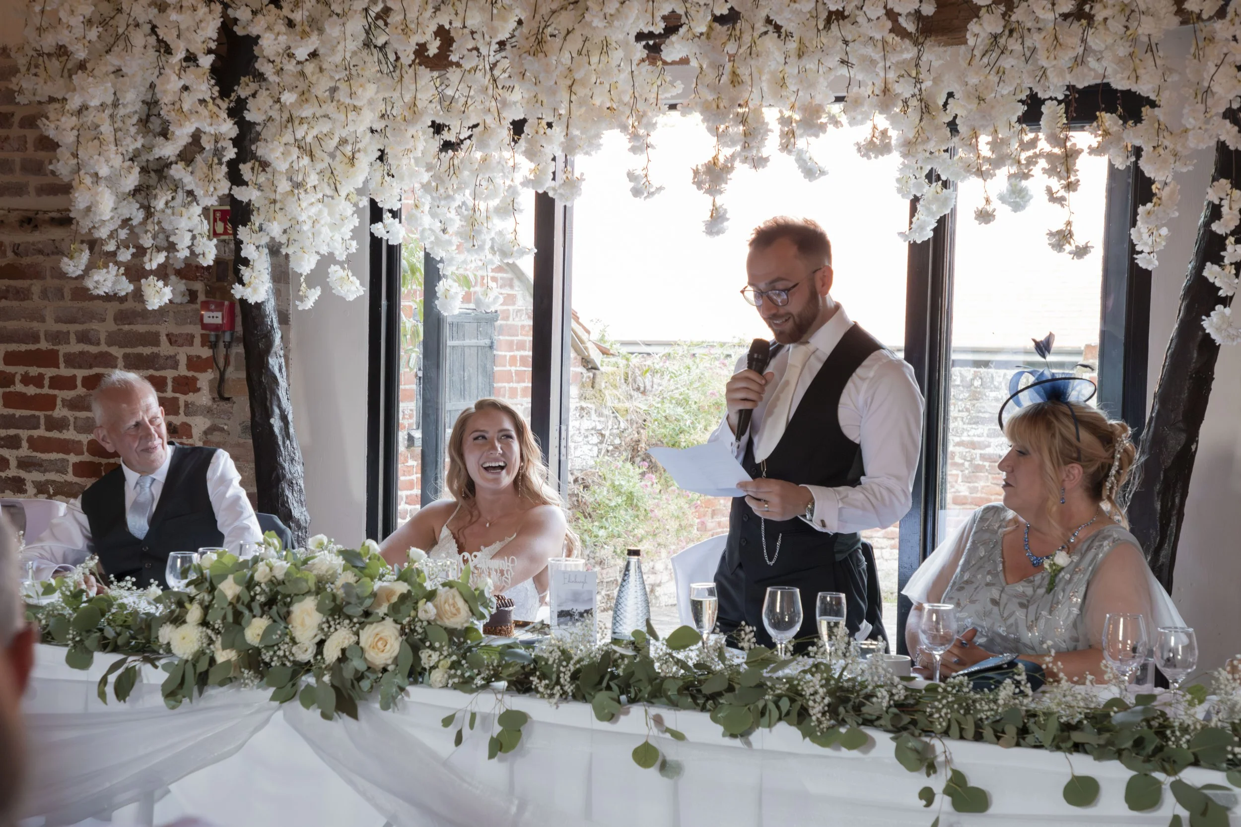 Hertfordshire_Wedding_Photographer_34.jpg