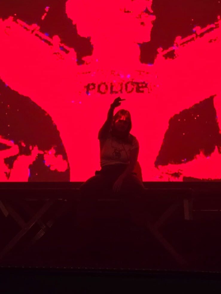 Derniere r&eacute;p&eacute;titions avant demain soir pour la s&eacute;lection pinouis @lesinouisdupdb &agrave; la @lacooperativedemai &eacute;videmment 
J&rsquo;ai une super team et on a pr&eacute;par&eacute; un super truc donc venez finalement 💜❇️?