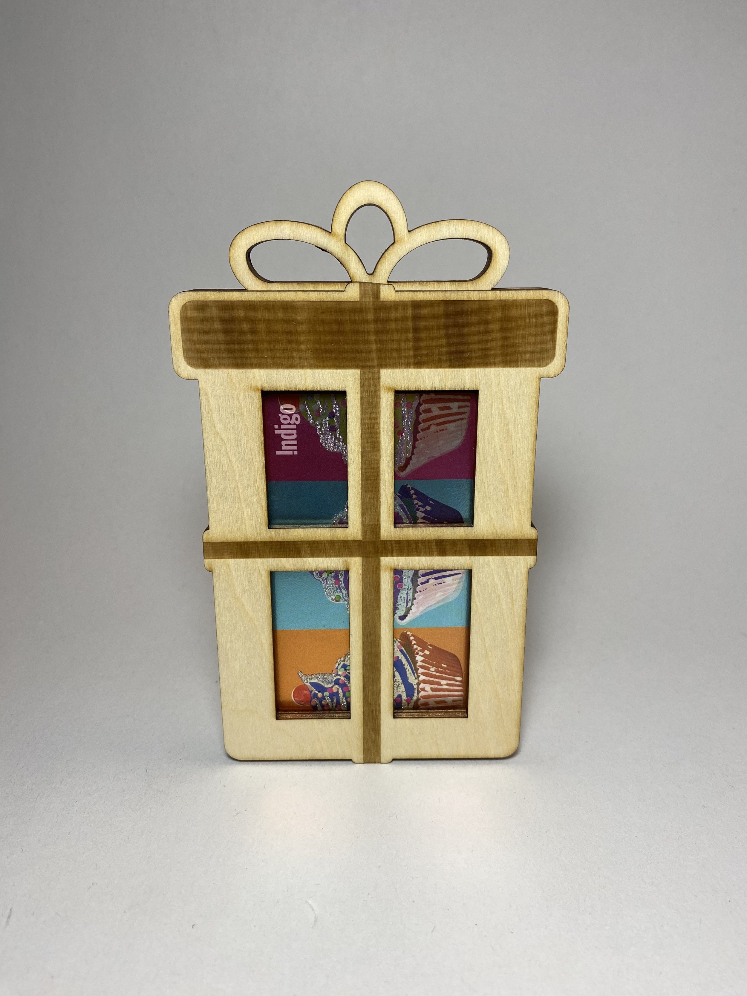 Gift-box-closed.jpg
