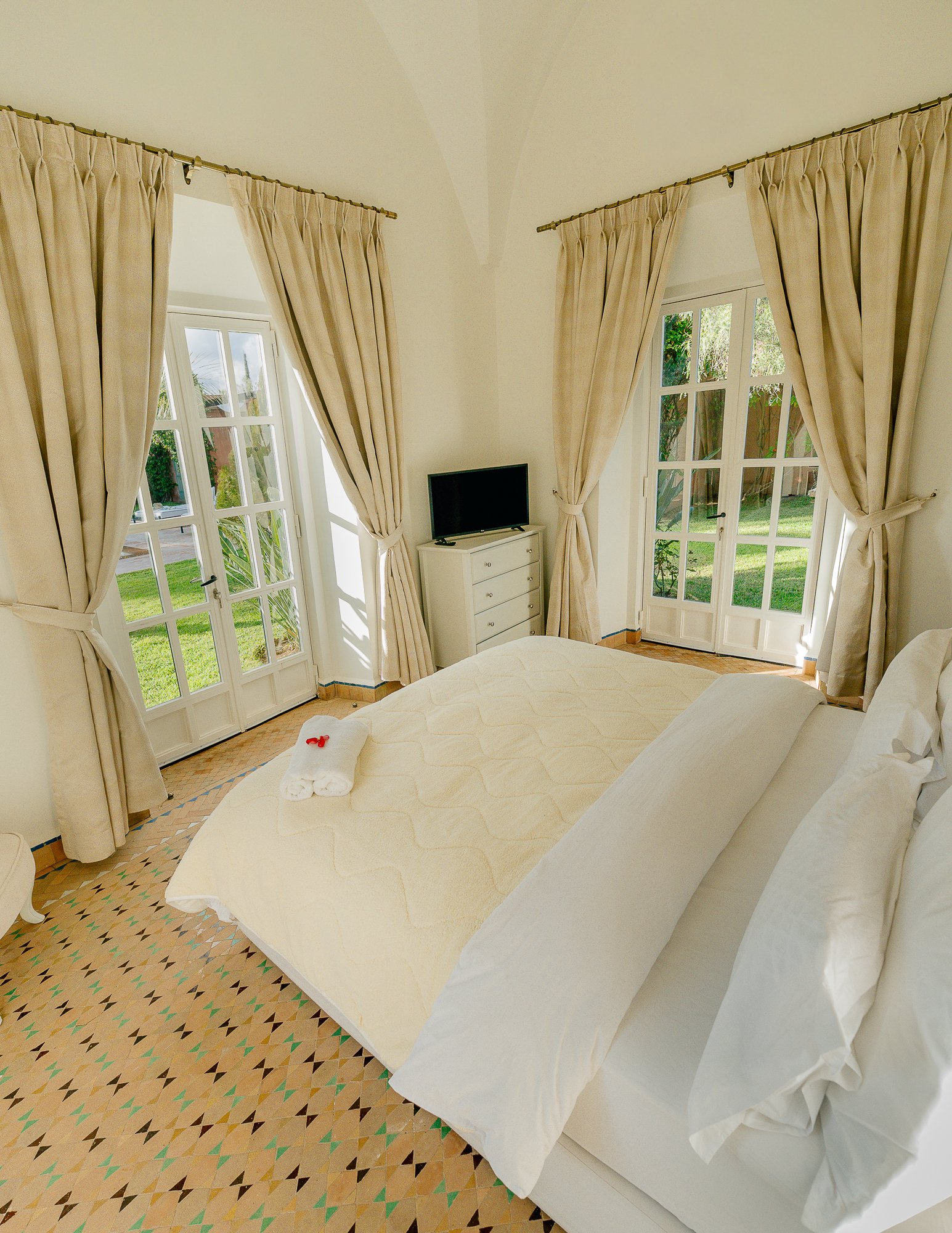 Real Estate & Airbnb Photography Expert
