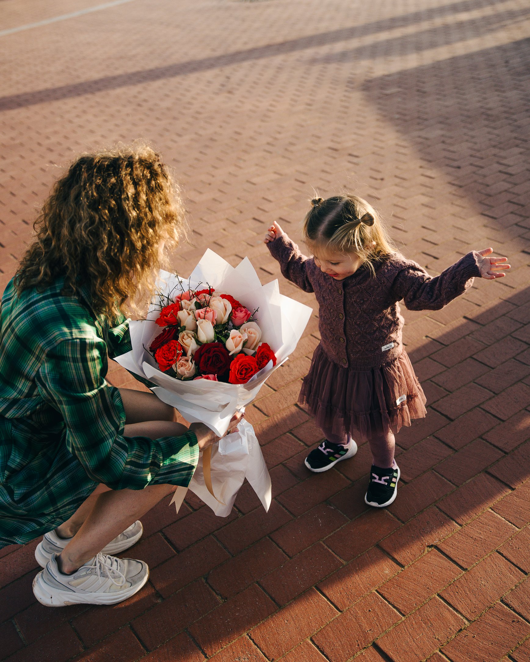 candid family photoshoot. Whether in the vibrant streets of Marrakech or along the golden shores of Agadir, every session becomes a unique visual story.