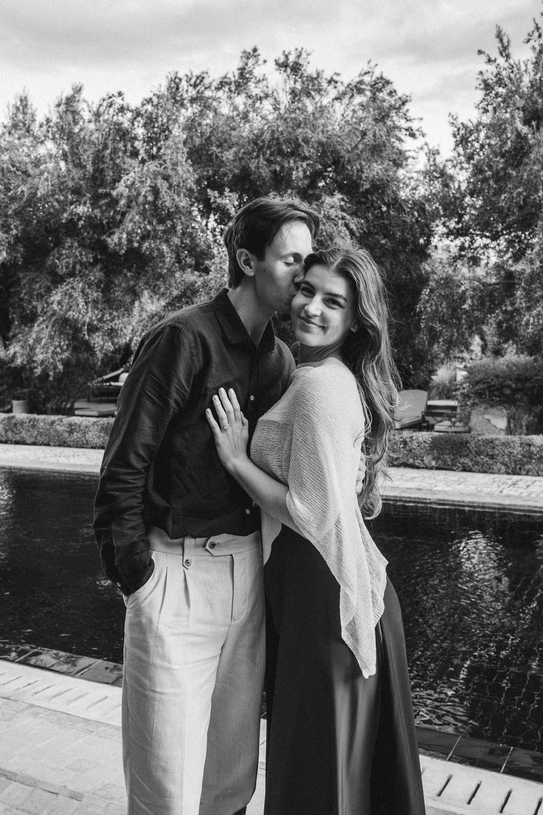 Capture your love story with a romantic couple or proposal photoshoot in Marrakech.