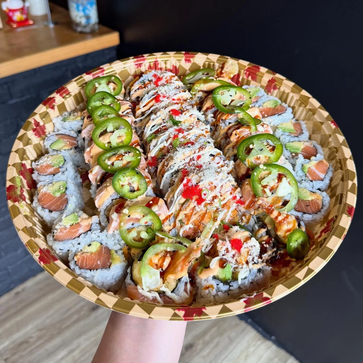 Chef S 🫡

Order online at your go-to location! ➡️ SushiOnFennell.com

📍 HM | 669 Fennell Ave East
📍 SC | 277 Upper Centennial Pkwy
📍 BF | 71 Charing Cross

Find us exclusively on Ubereats for delivery 🚗