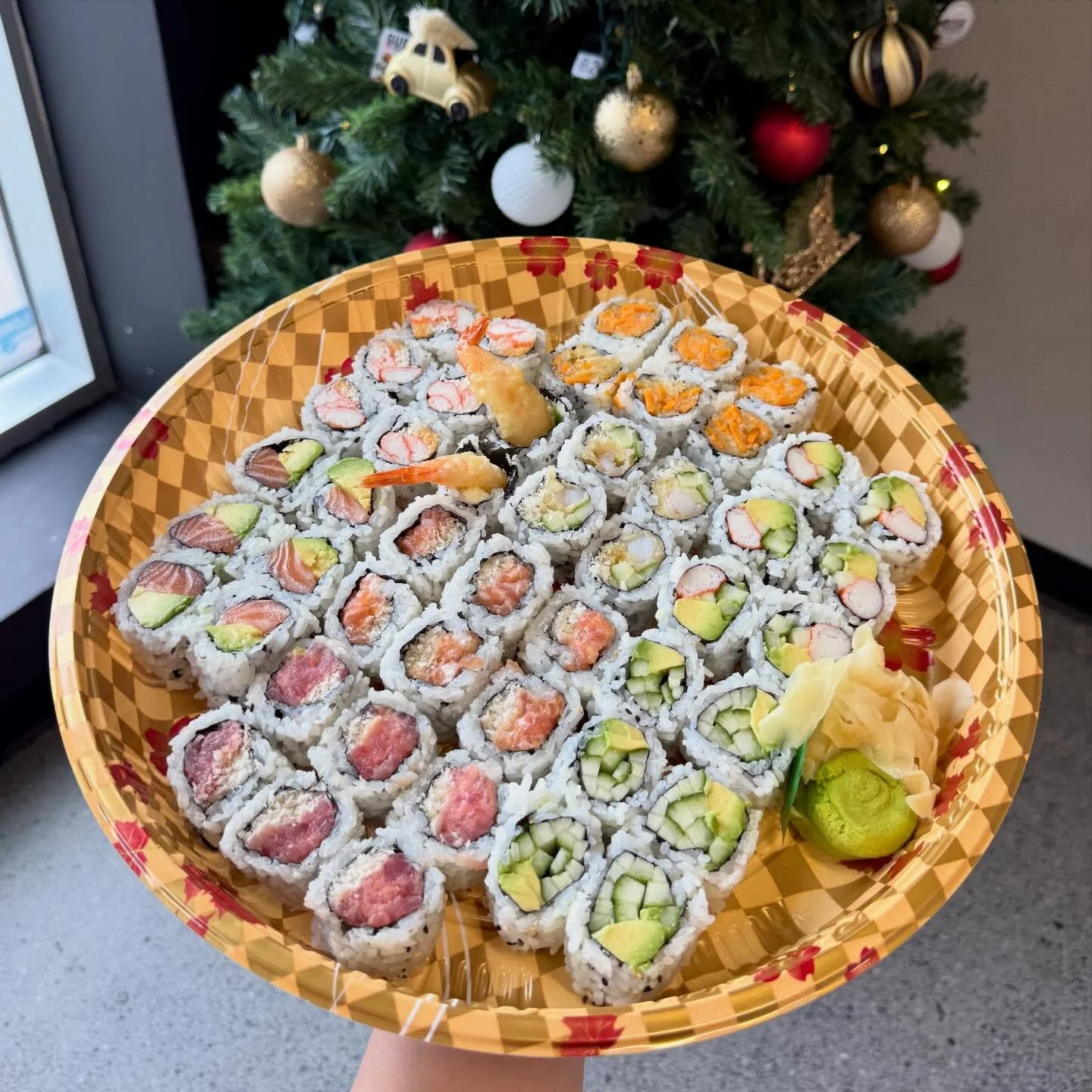 Order online ➡️ SushiOnFennell.com

HM &mdash; 669 Fennell Ave E
SC &mdash; 277 Upper Centennial Pkwy
BF &mdash; 71 Charing Cross

Delivery on UberEats 🚗