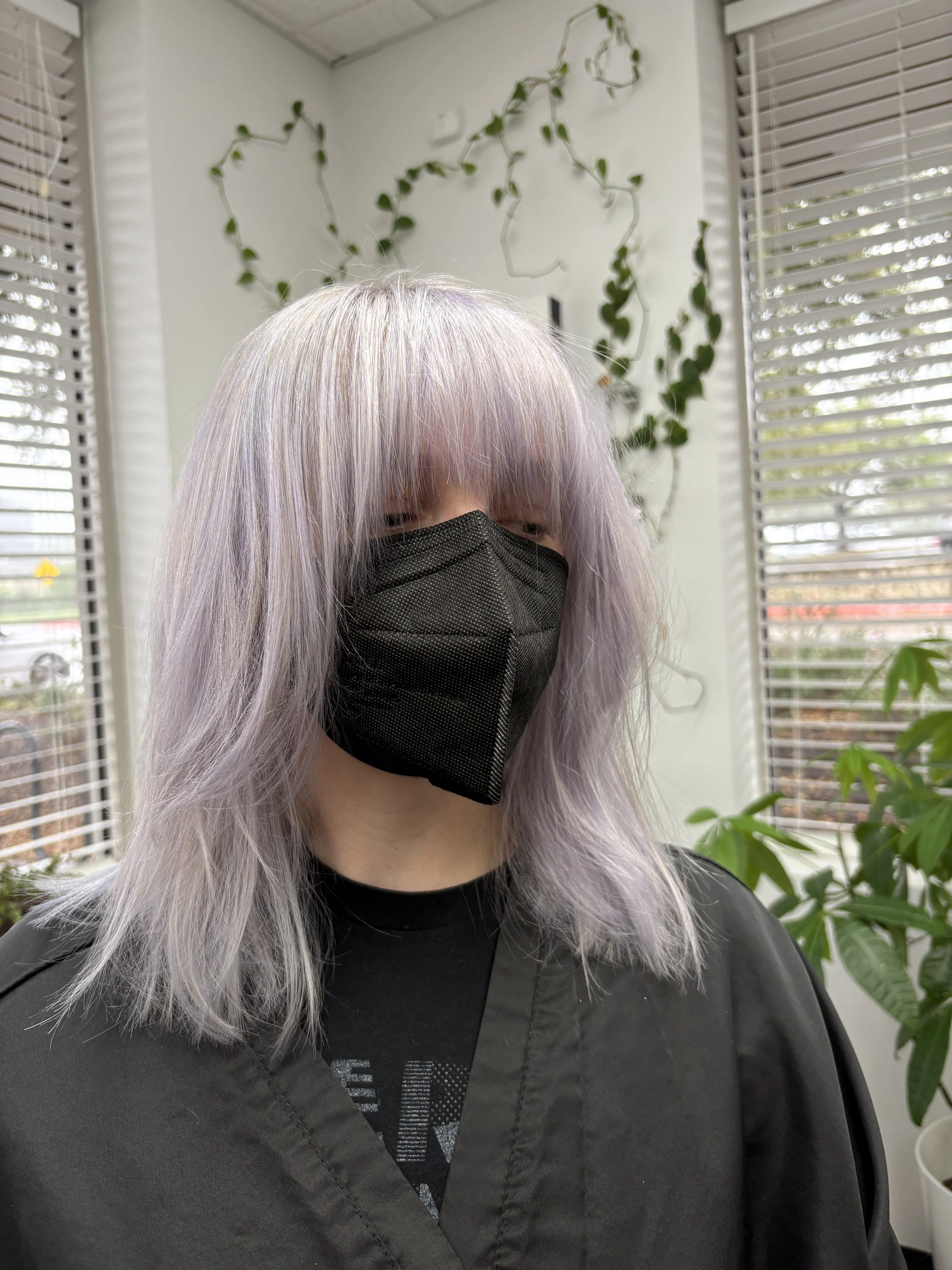 Jenna is the go-to stylist in Austin when it comes to blondes. There is a reason there is an entire reddit thread about her work, and Facebook groups are constantly raving about her services.