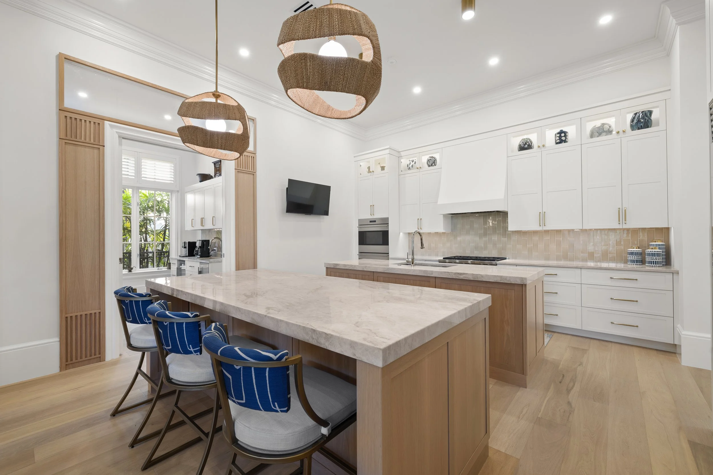 Kitchen Towards Pantry.jpg