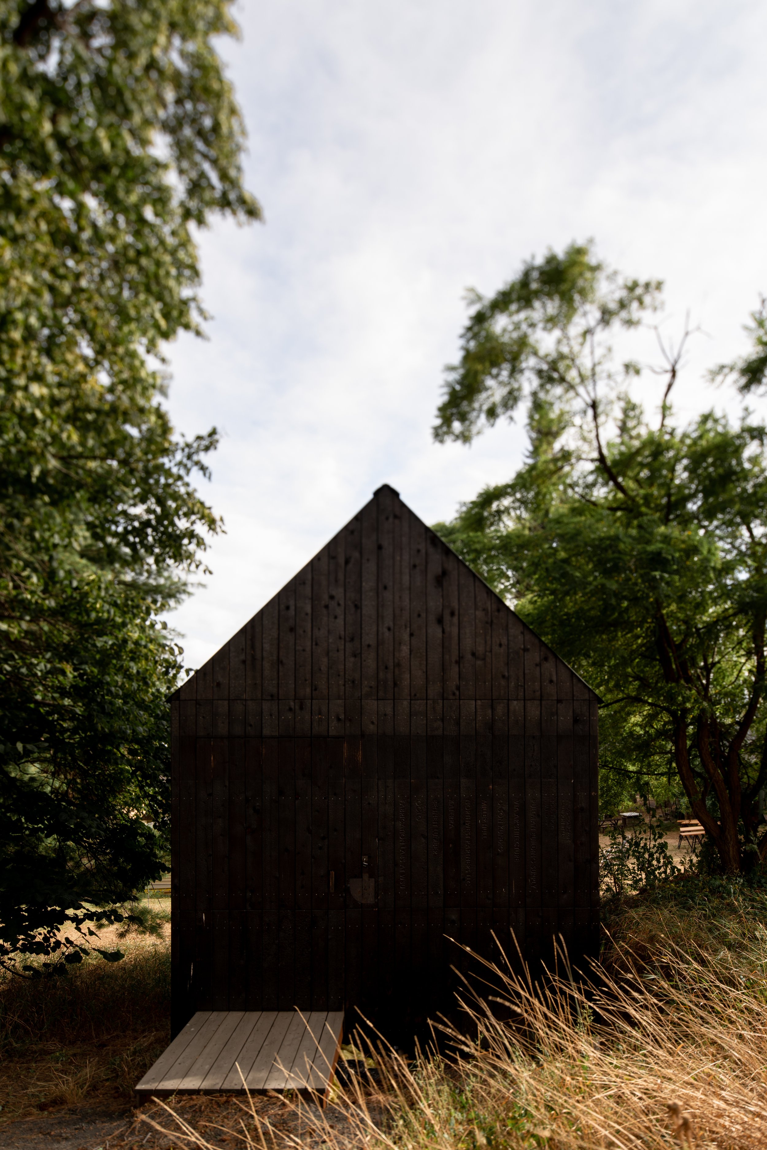 Vlanka_Black Shed-2.jpg