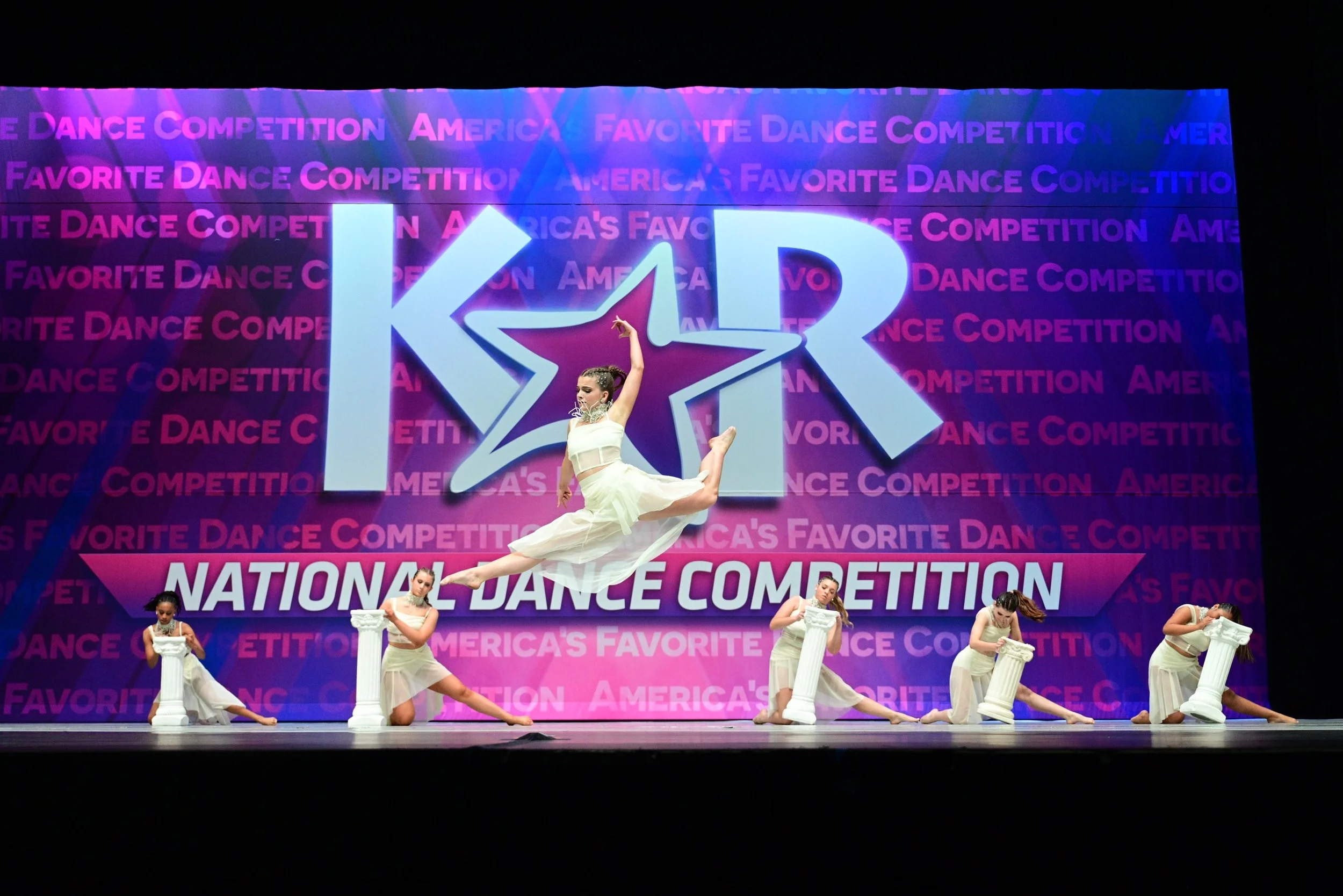 Competition Team Meeting Tomorrow!
7PM 📍
Our program is open to all ages &amp; all levels &mdash; whether your dancer is just getting started or ready to take their training to the next level, there&rsquo;s a place for them at D2M.
