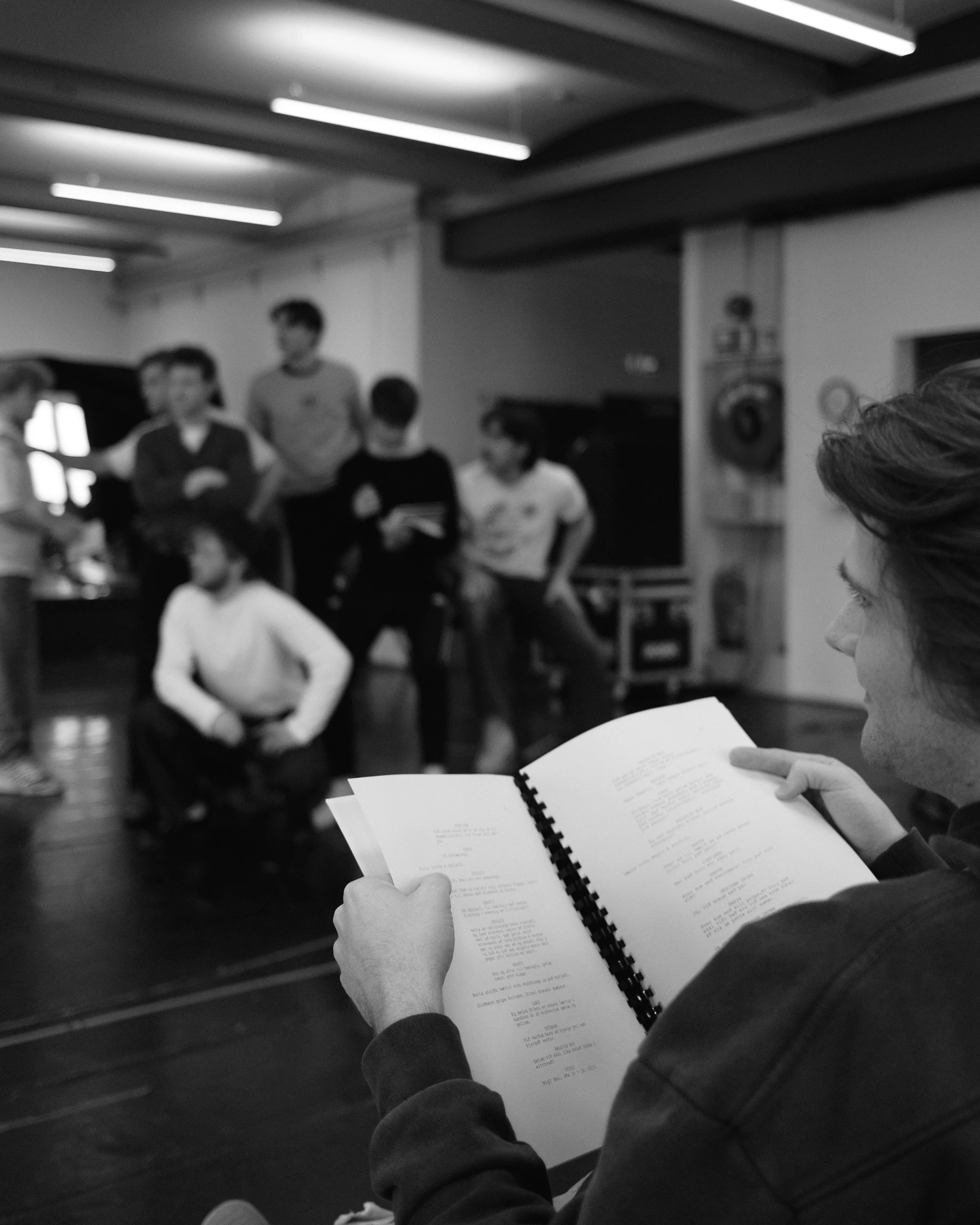&AElig;fingar eru &iacute; fullum gangi fyrir Me&eth; allt &aacute; hreinu🌟
Trygg&eth;u &thorn;&eacute;r mi&eth;a &aacute; tix.is