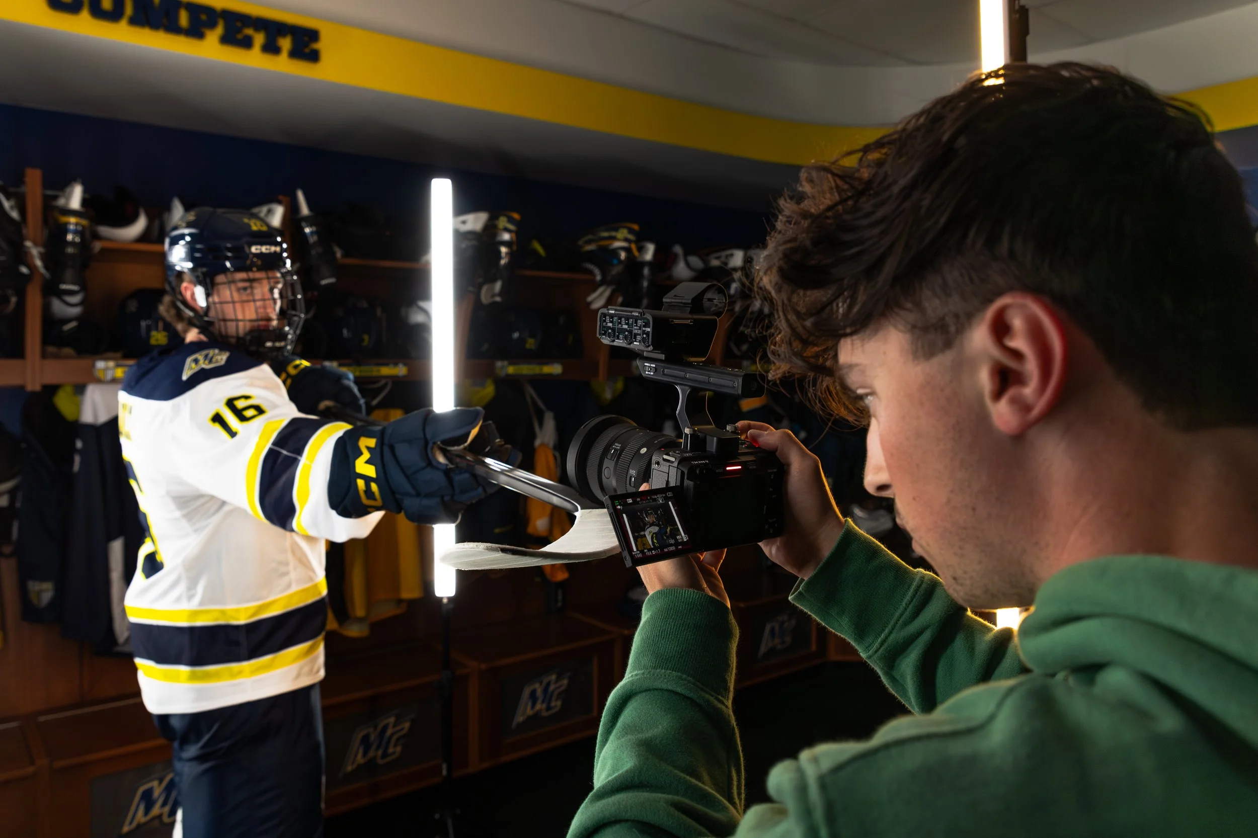 hockey_jersey_reveal_2025_hearnphotography-64.jpg