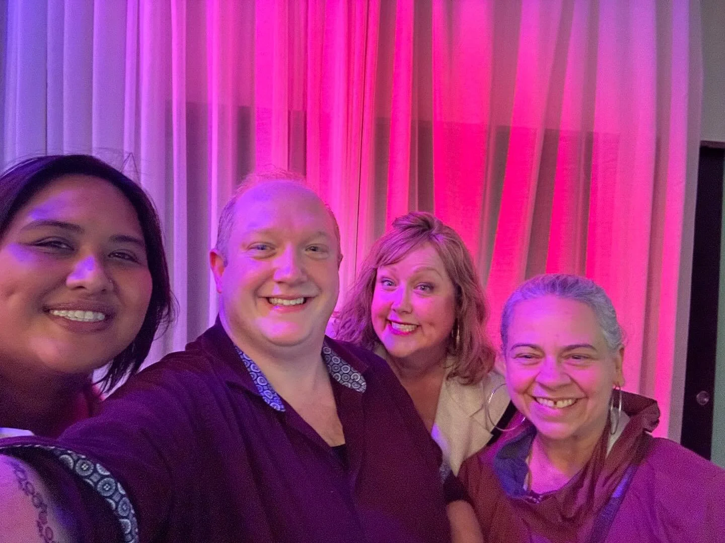 Last night at @ricardos.kitchen was so much fun!! The crowd was great and the food was so good it was almost better than my jokes! Got to host for these queens, @musings_ala_mandy , @marylou.gamba &amp; @lynettelaughs ! They all killed it 👏🏻✨

Than