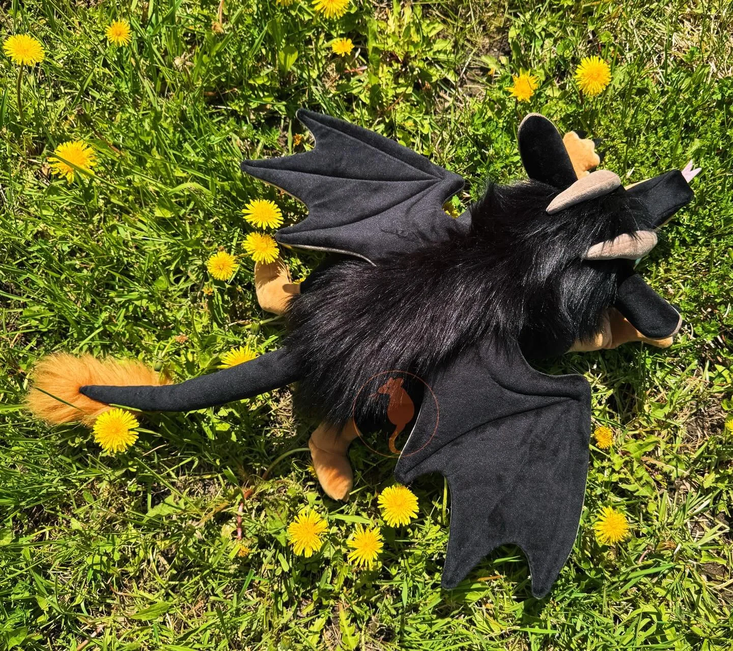 Basking in the sun ☀️ 

This plush IS available in my Etsy shop ✨

#plushart #plushartist #handmade #smallbuisness