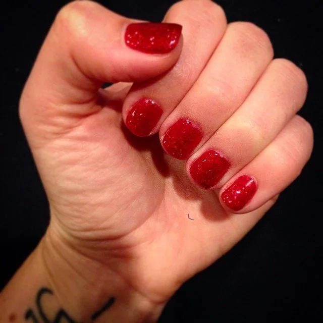 HOLLA DAY RED // holy crap, that's bright and shiny! well we're not in