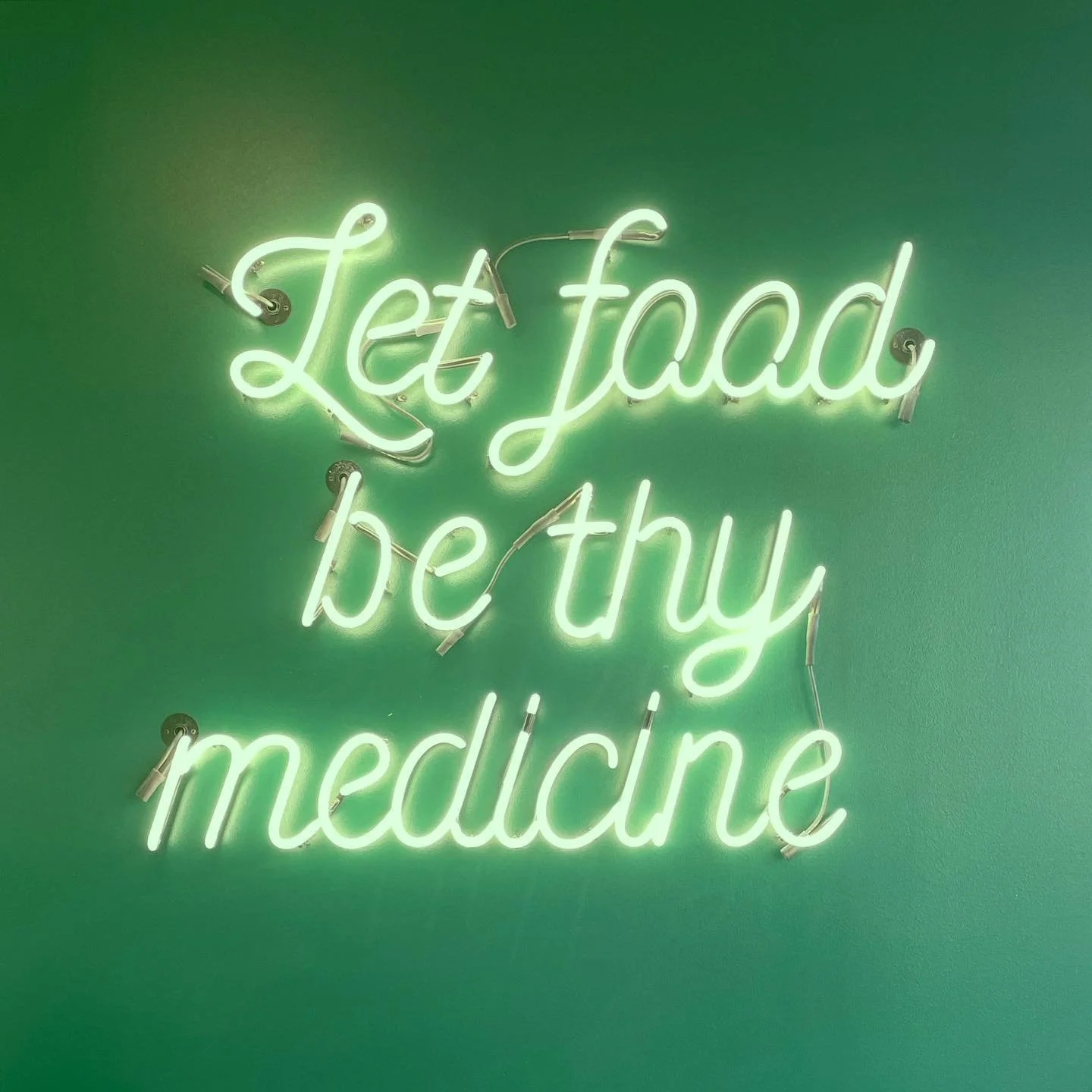 GREEN //