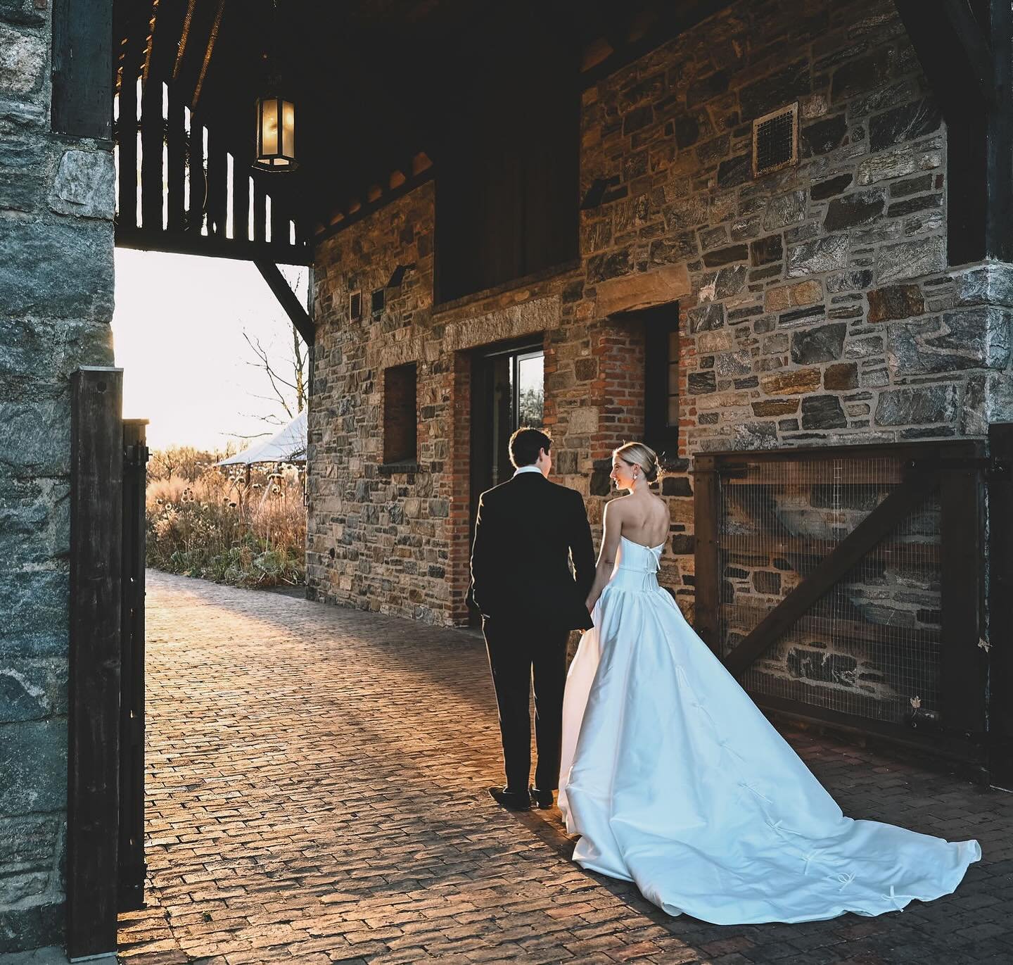 Winter weddings bring a cozy vibe to the wedding day! 

Planning @ashley.peraino 
Photographer @robertcarlonewyork 
Florist @denisefasanello 
Beauty @willowhouse.beauty 
Strings @highlinequartet 
Music @jarrellentertainment 
Venue @bluehillfarm